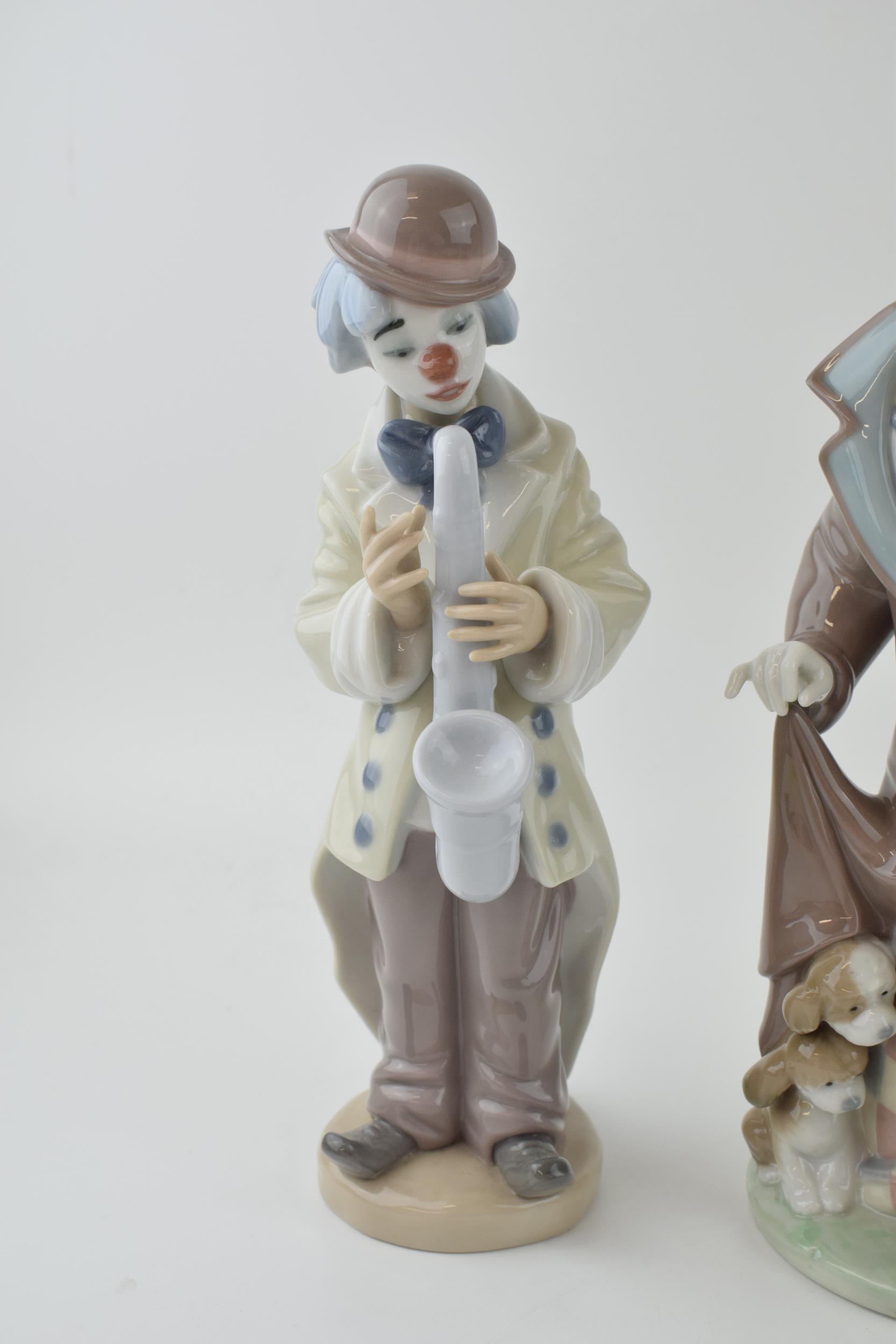 Lladro Clown figures Sad Sax 5471, Circus Sam 5472 & Surprise 5901, tallest 25cm (3). In good - Image 4 of 4
