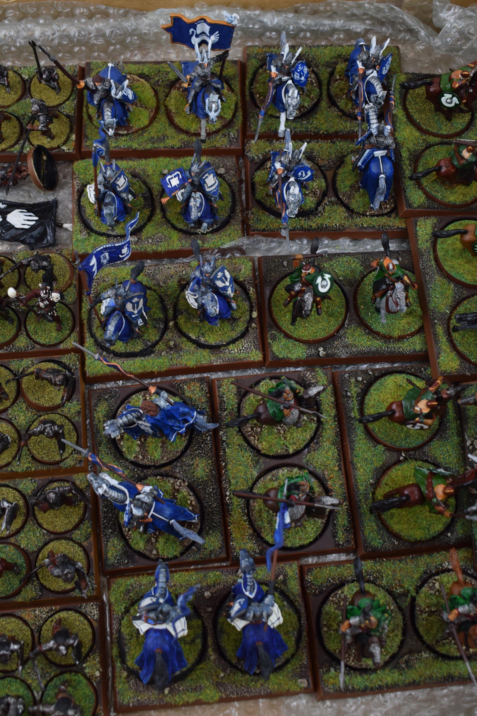 A collection of cast metal and plastic war-games and miniature figures by 'Games Workshop' from - Bild 5 aus 14