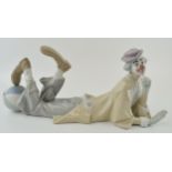 Large Lladro clown figurine model no 4618, 15.5cm tall and 37cm. In good condition with no obvious