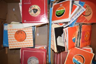 A collection of vinyl 45 singles from the 1960s and 1970s to include records on labels such '