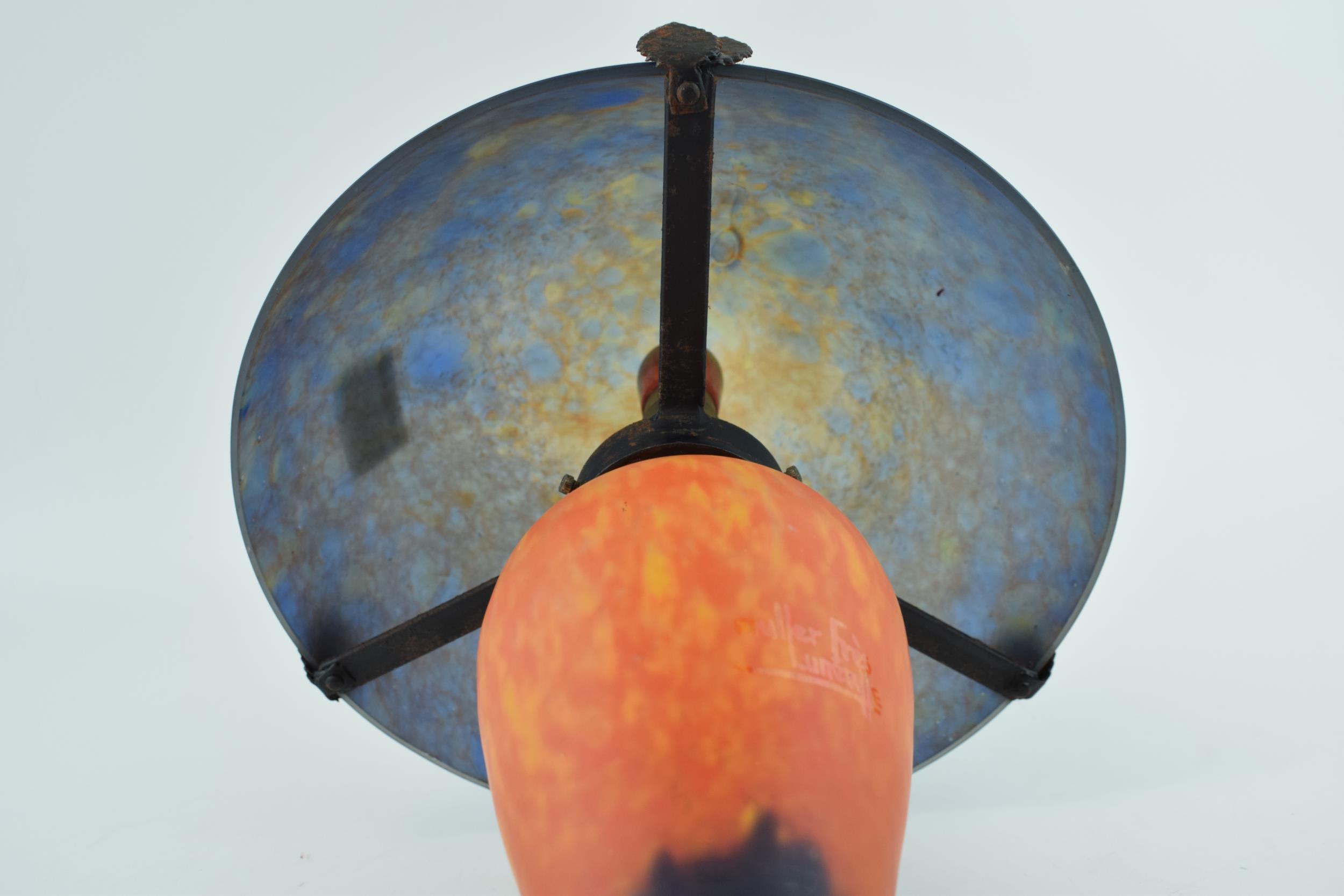 A Muller Freres glass table lamp and shade, Art Deco, shade and lamp stand signed, 'Muller Freres - Image 7 of 9