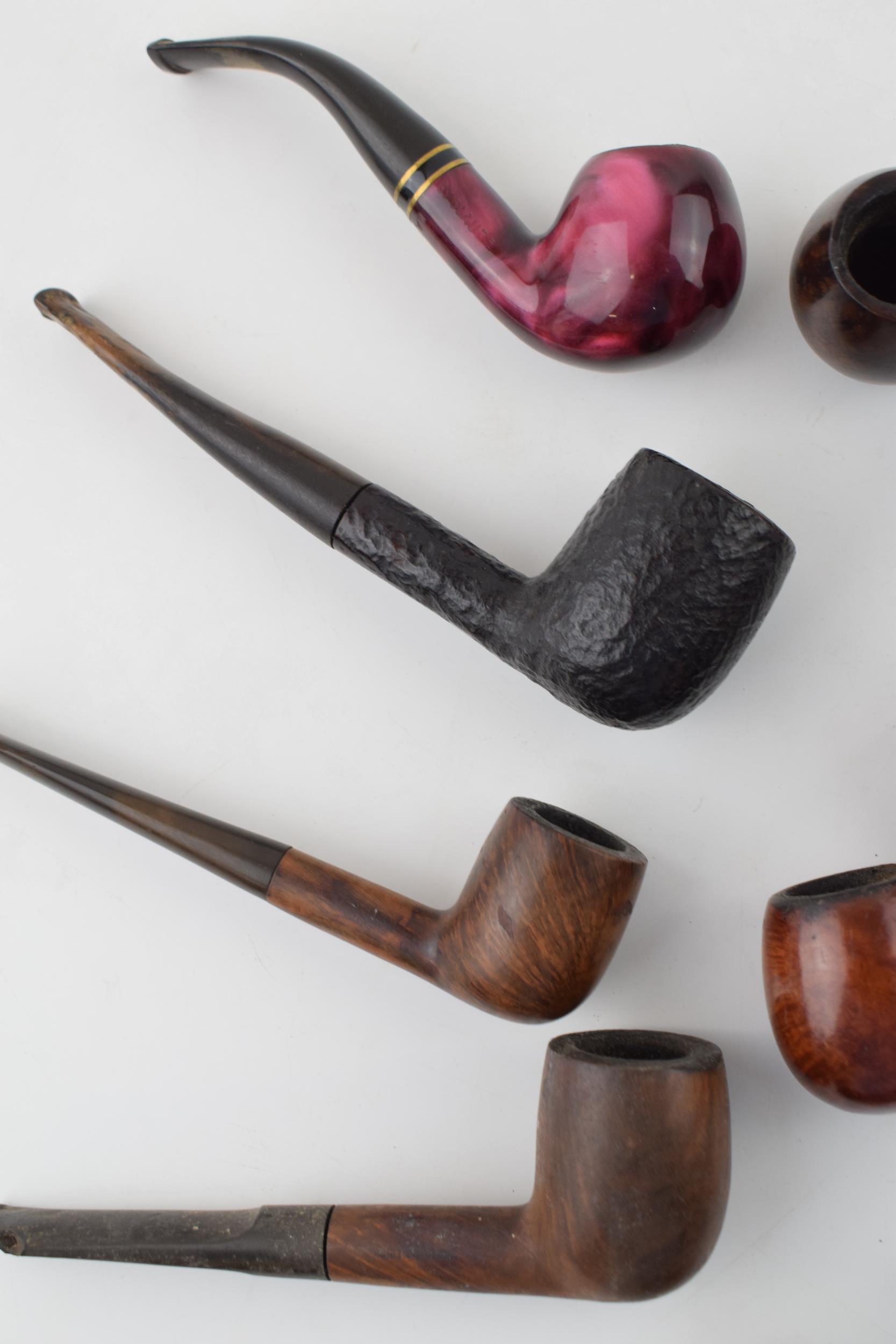 A collection of vintage tobacco smoking pipes to include briar and similar examples by 'St - Bild 3 aus 4