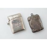 A pair of silver vesta cases, Birm 1901 and Birm 1902, 33.9 grams.