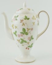 Wedgwood Wild Strawberry coffee pot, 25cm tall. In good condition with no obvious damage or