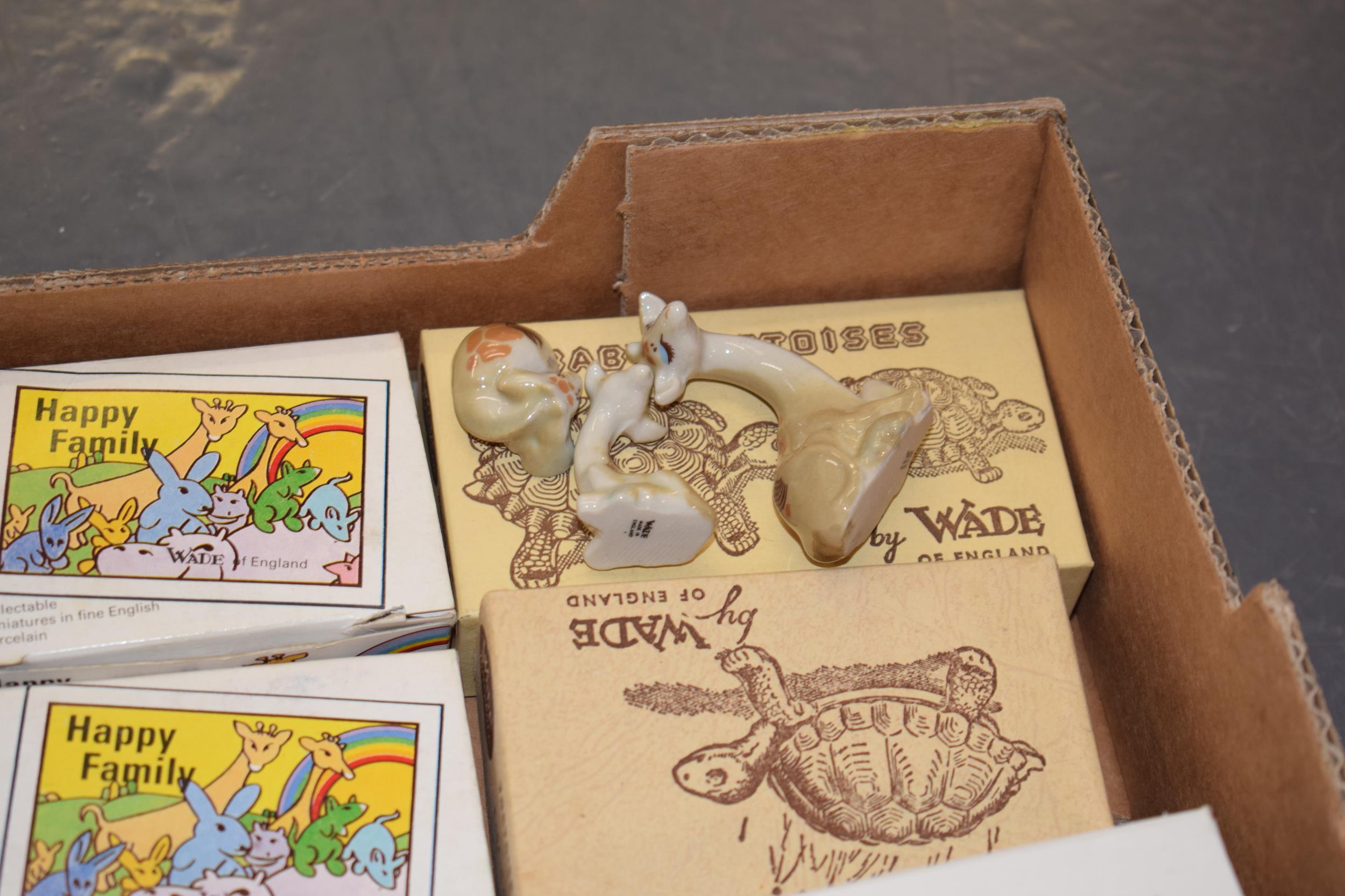 A good collection of mostly boxed Wade Happy Family animal sets to include Rabbits, Giraffes, - Image 2 of 3