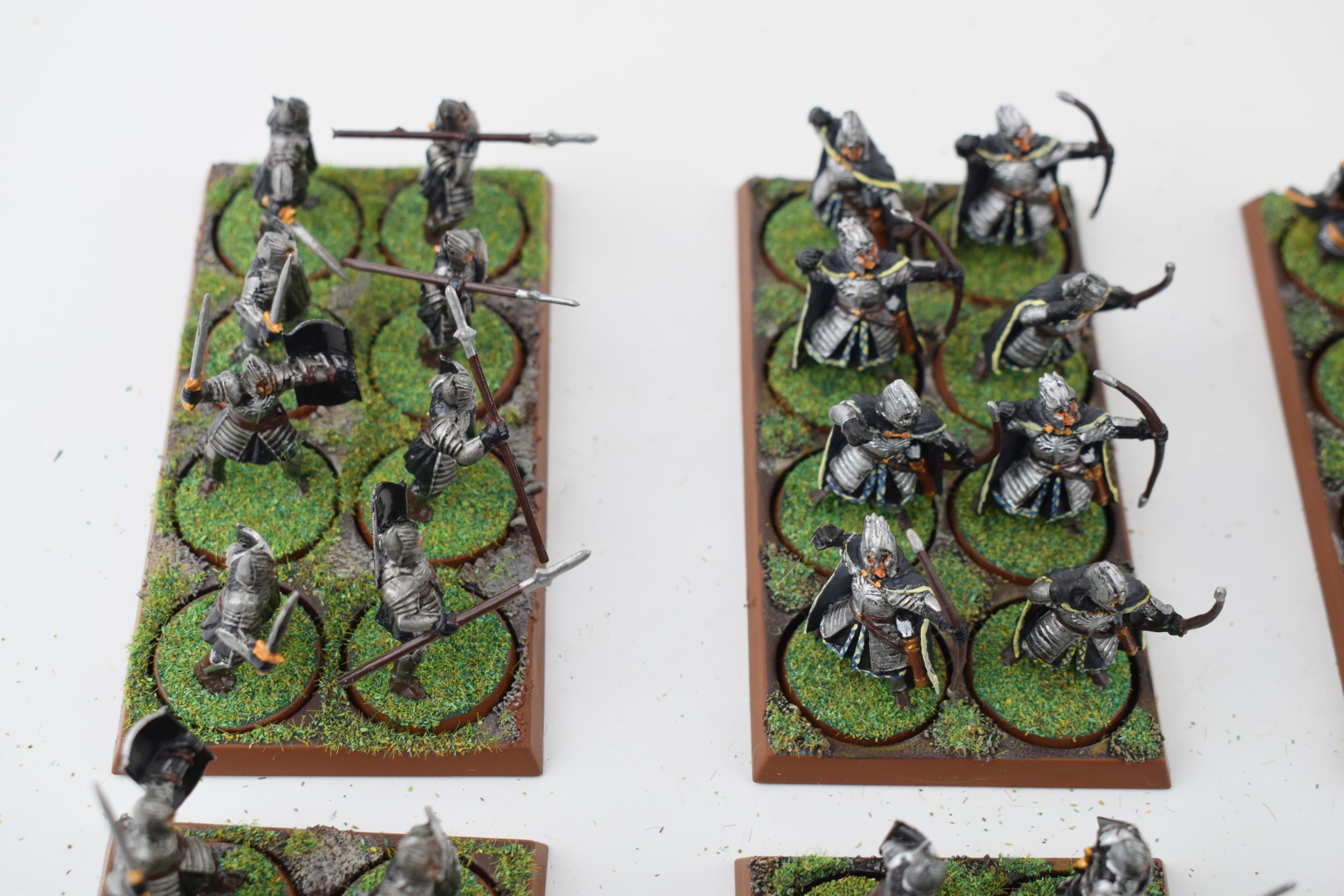 A collection of cast metal and plastic war-games and miniature figures by 'Games Workshop' from - Image 7 of 8