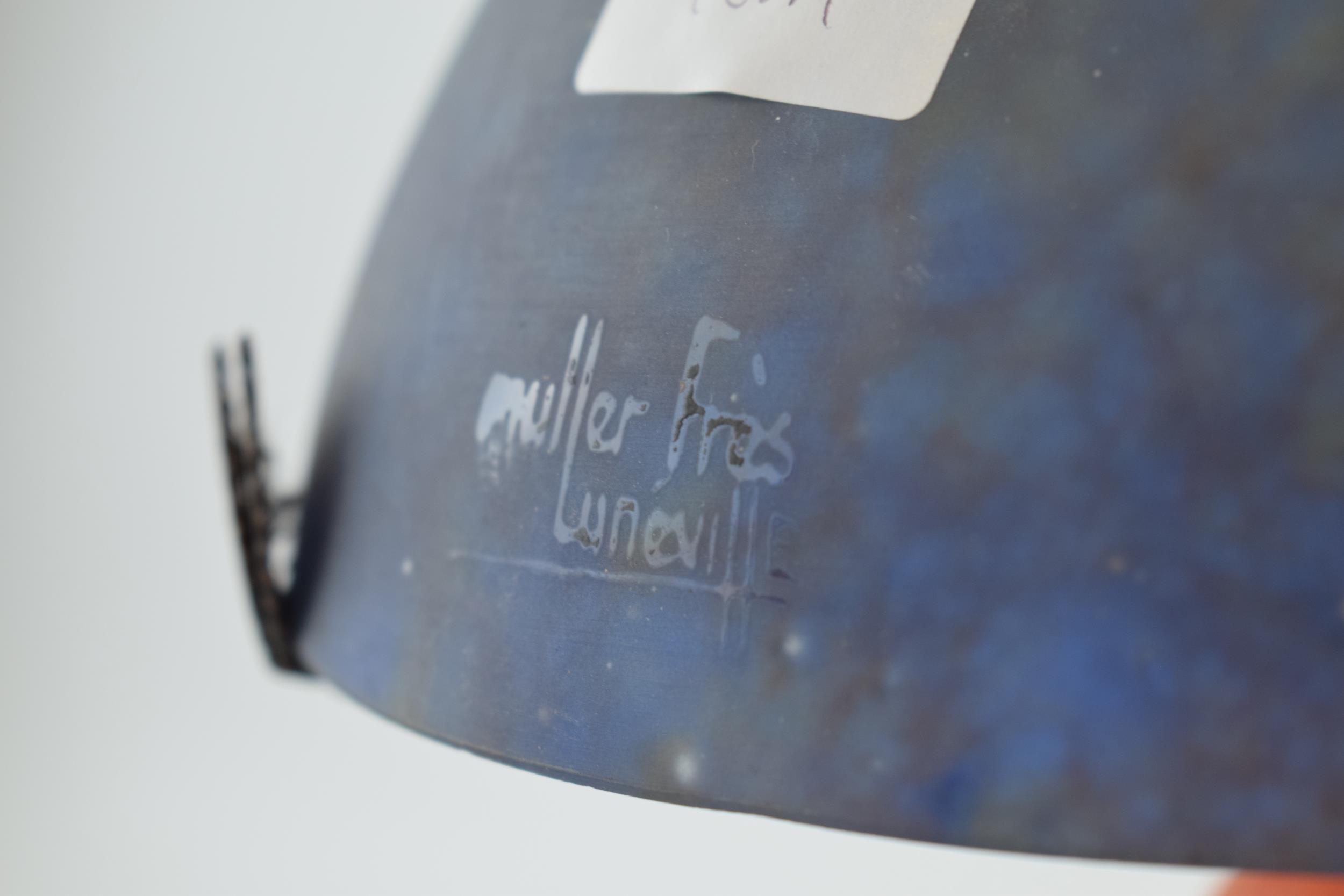 A Muller Freres glass table lamp and shade, Art Deco, shade and lamp stand signed, 'Muller Freres - Image 9 of 9