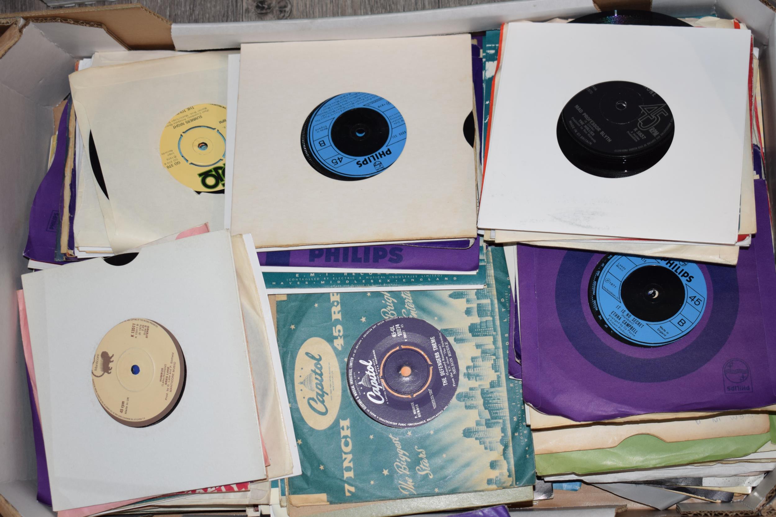 A collection of vinyl 45 singles from the 1960s and 1970s, 1980s and 1990s to include mostly pop and - Image 2 of 3