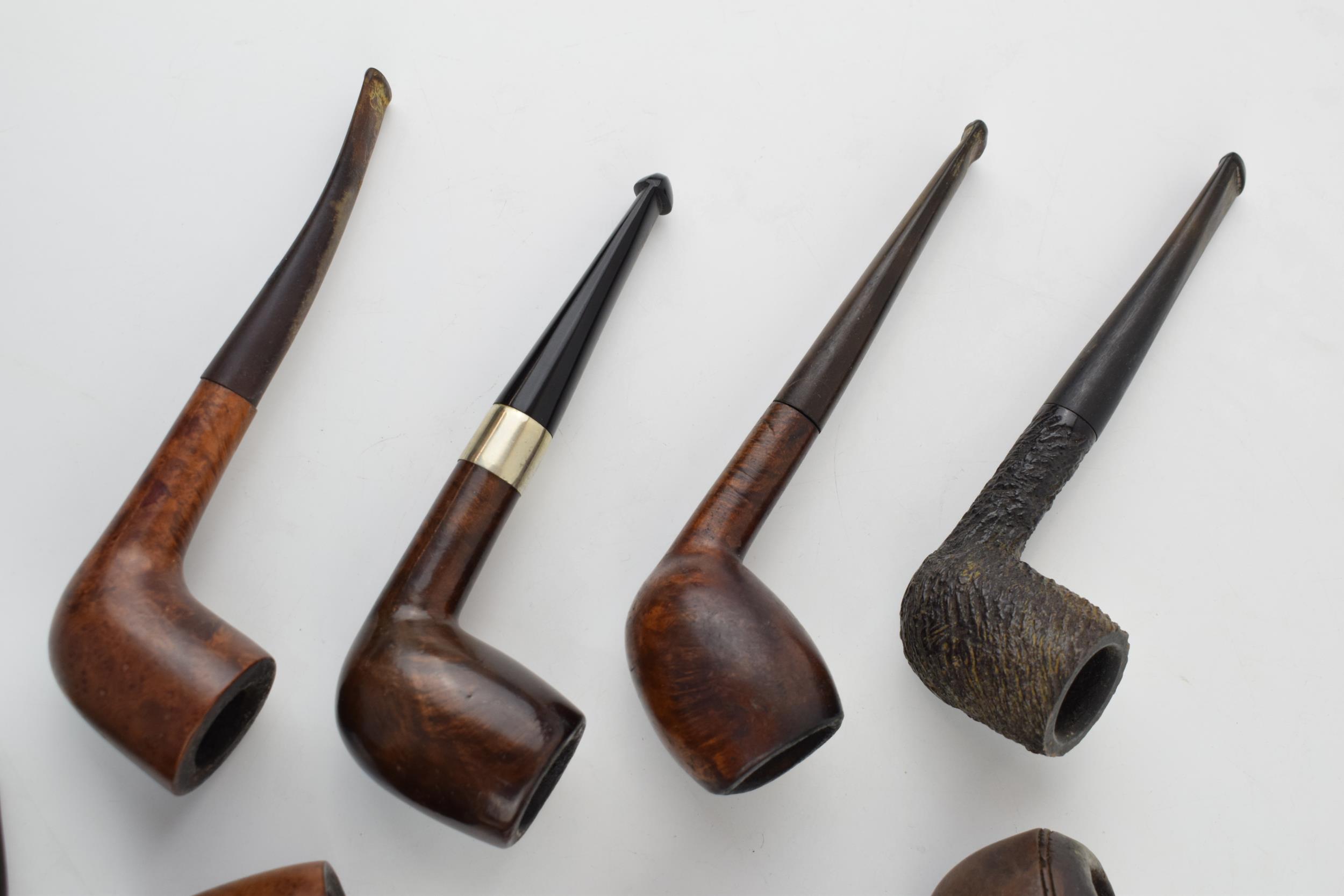 A collection of vintage tobacco smoking pipes to include briar examples by 'Invicta', 'Riseagle - Image 3 of 3