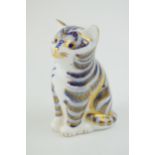 Royal Crown Derby paperweight in the form of an 'Sitting Kitten', first quality with stopper, Height