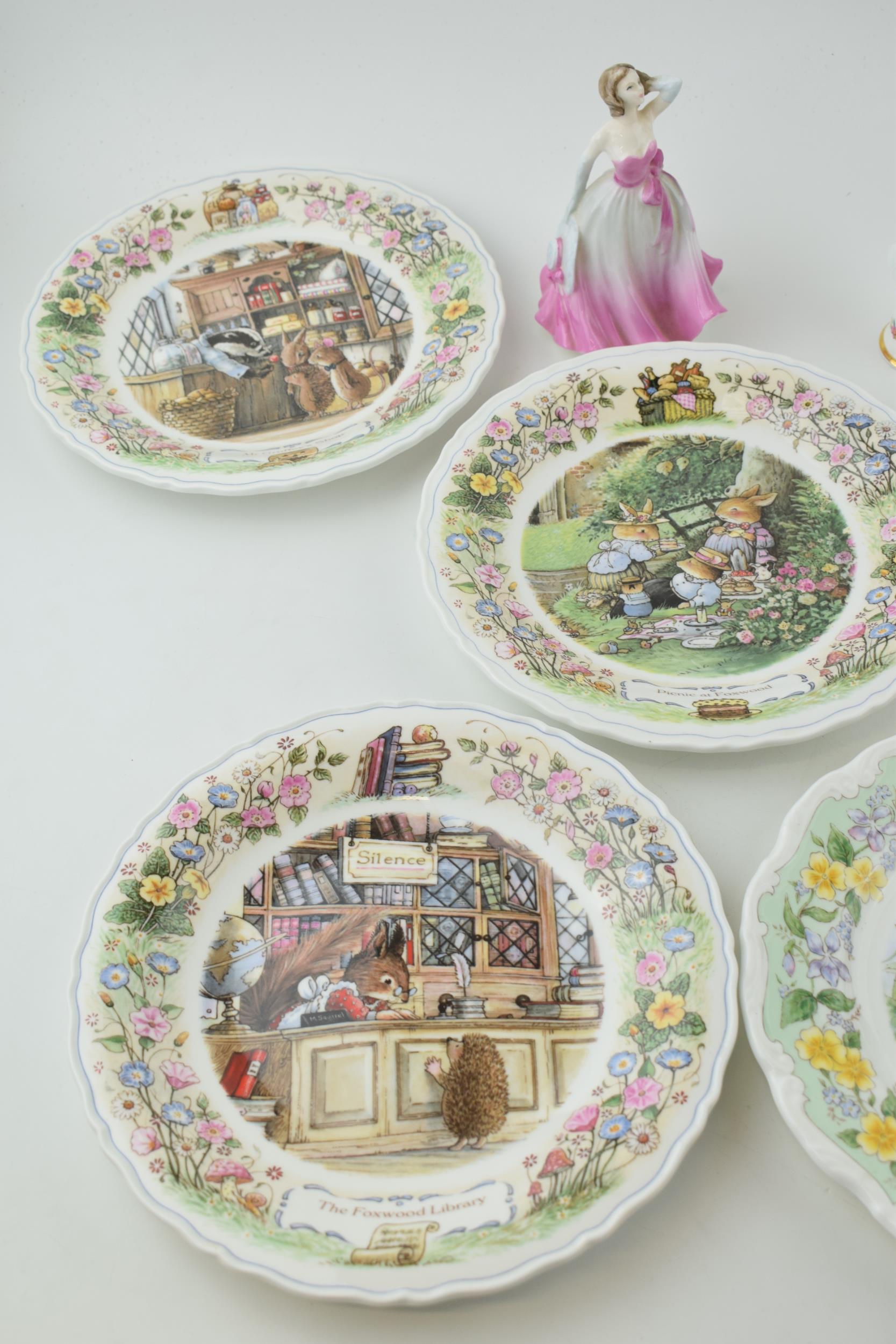 Pottery to include Royal Doulton Brambly Hedge plate 'The Outing', 6 Wedgwood Foxwood Tales plates - Image 4 of 4