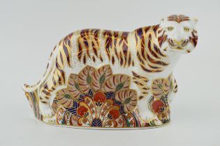 Royal Crown Derby paperweight in the form of an 'Bengal Tiger', first quality, gold stopper,