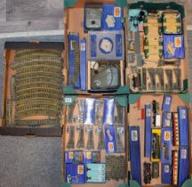 A good collection of Hornby Dublo 3 rail vintage model railway toys. c1950s. To included Boxed '