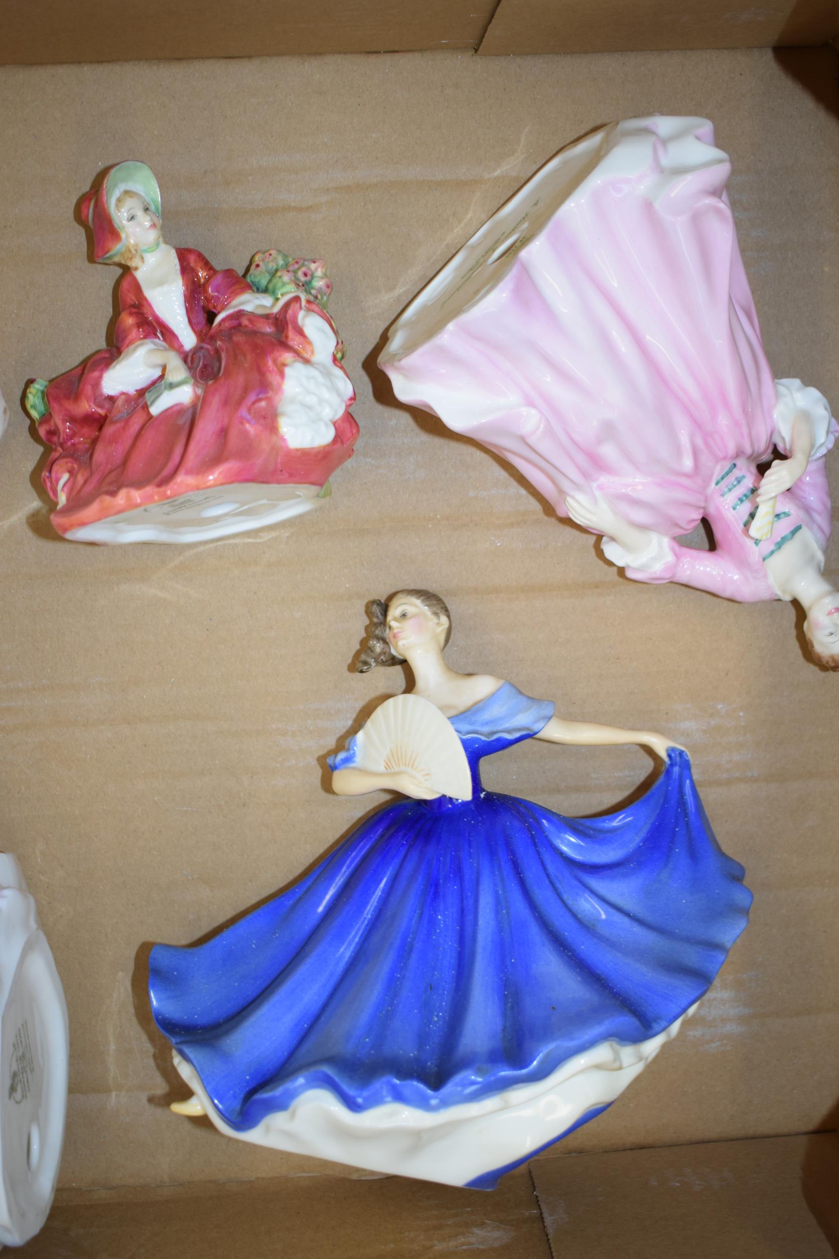 Royal Doulton lady figures to include Hostess from Williamsburg (1st quality), Lydia and others (6 - - Image 2 of 3