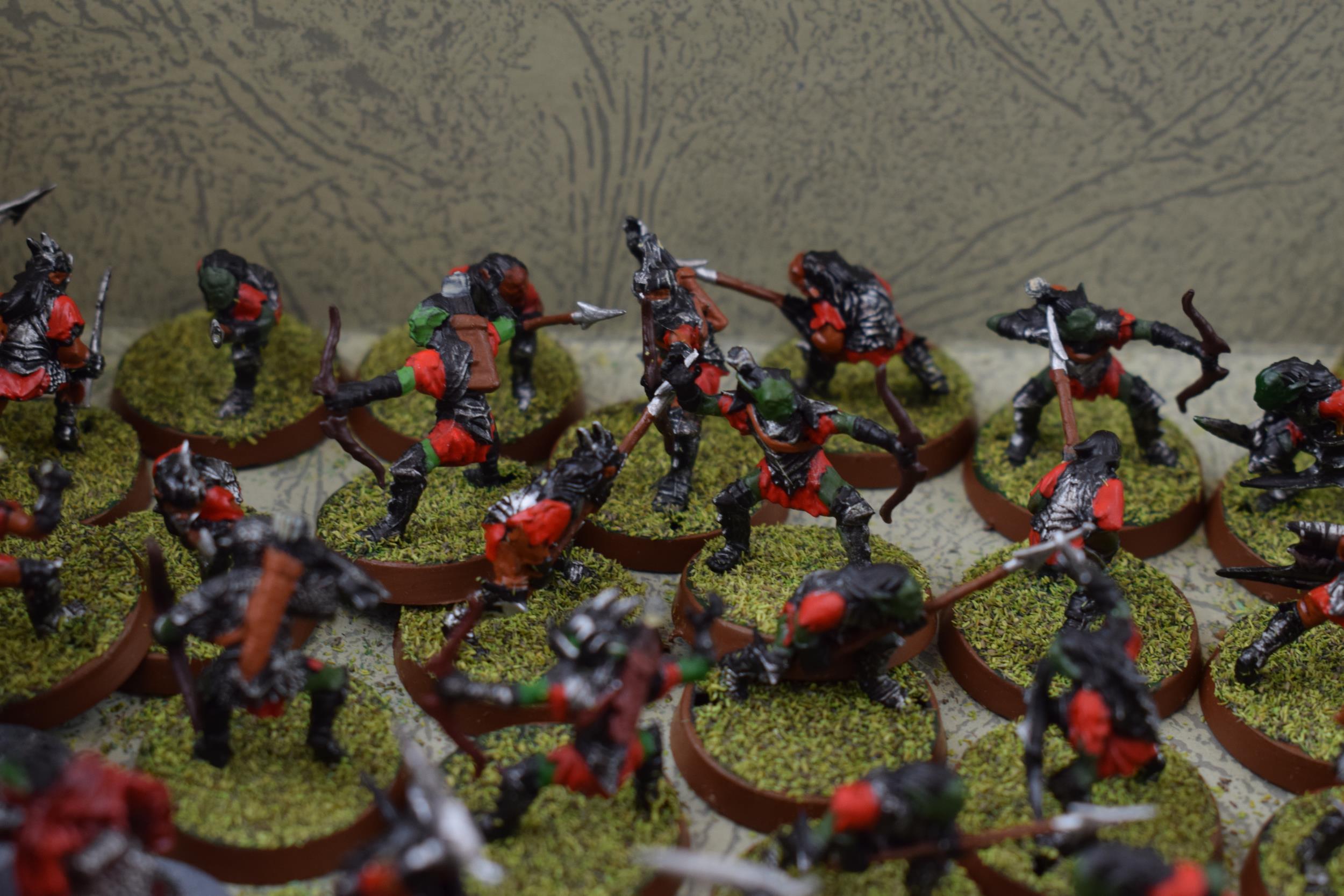 A collection of cast metal and plastic war-games and miniature figures by 'Games Workshop' from - Image 11 of 12