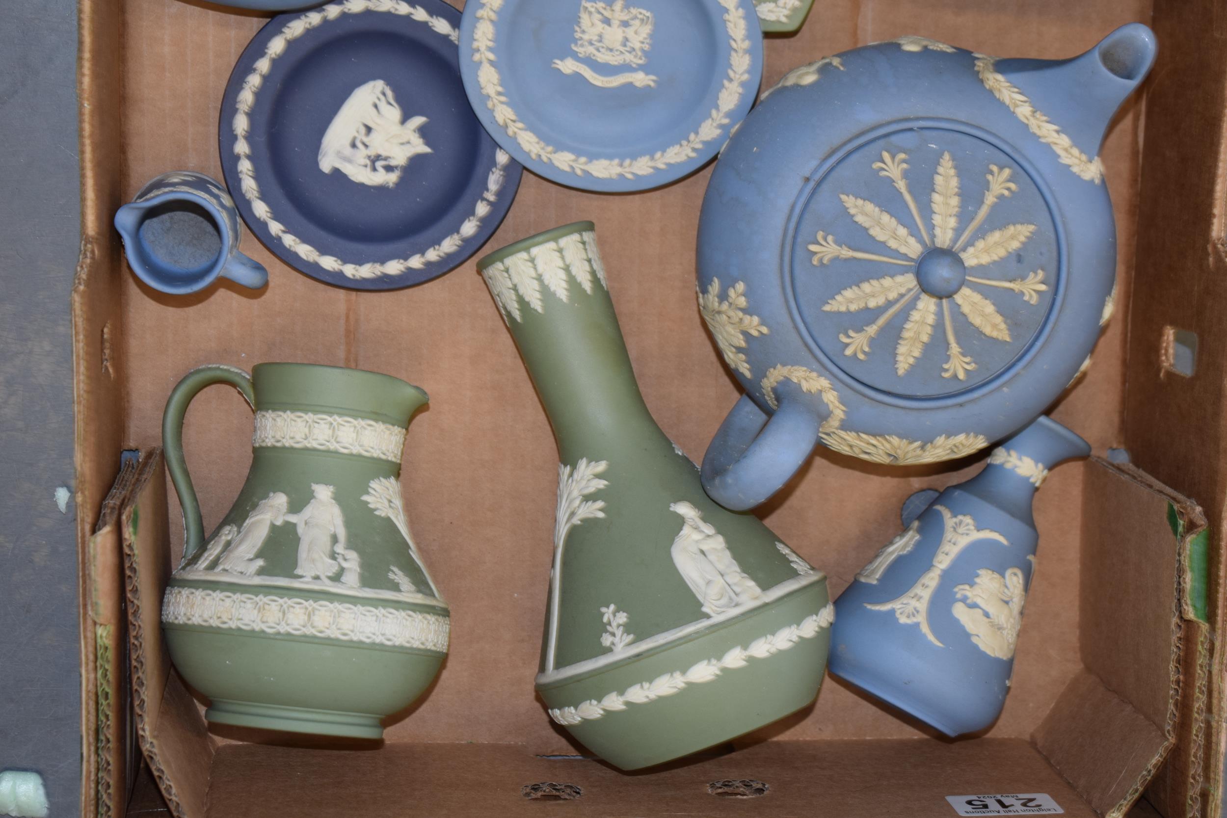 Wedgwood Jasperware in green and blue to include a teapot, trinkets, vases and others (Qty). - Image 4 of 4