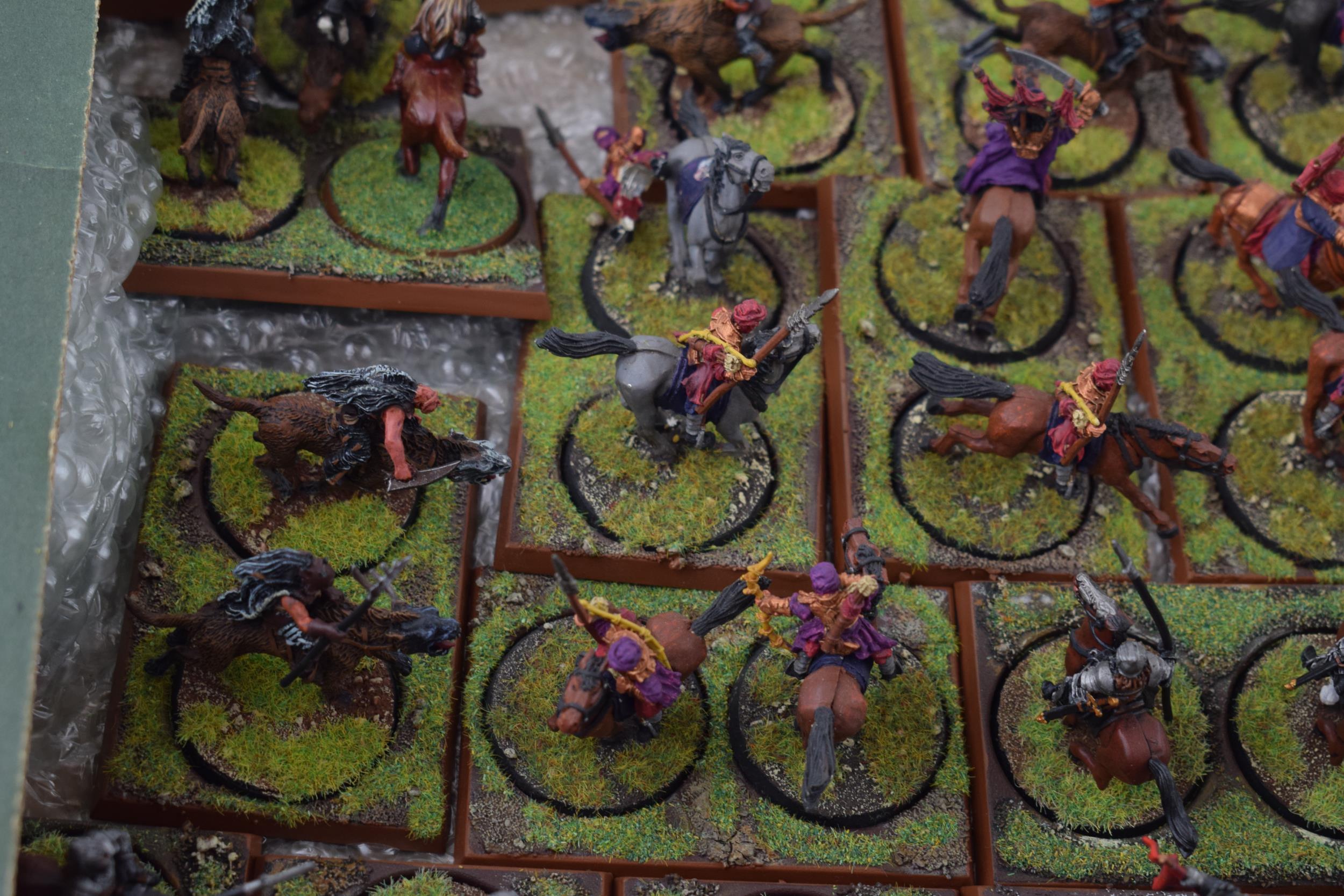 A collection of cast metal and plastic war-games and miniature figures by 'Games Workshop' from - Image 8 of 12