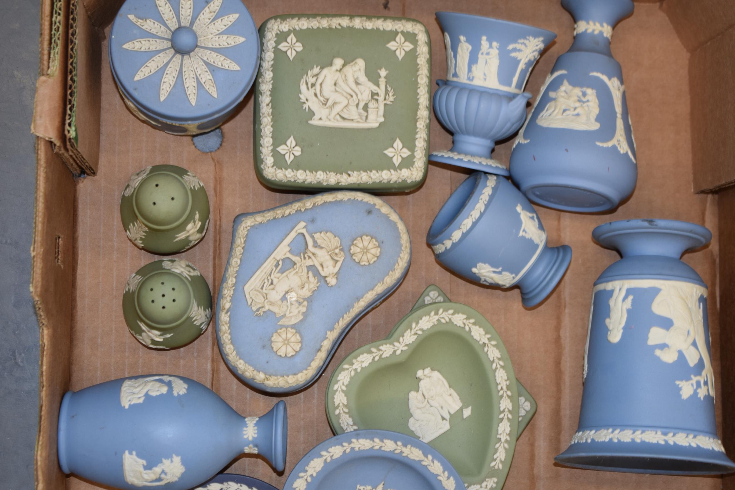 Wedgwood Jasperware in green and blue to include a teapot, trinkets, vases and others (Qty). - Image 2 of 4