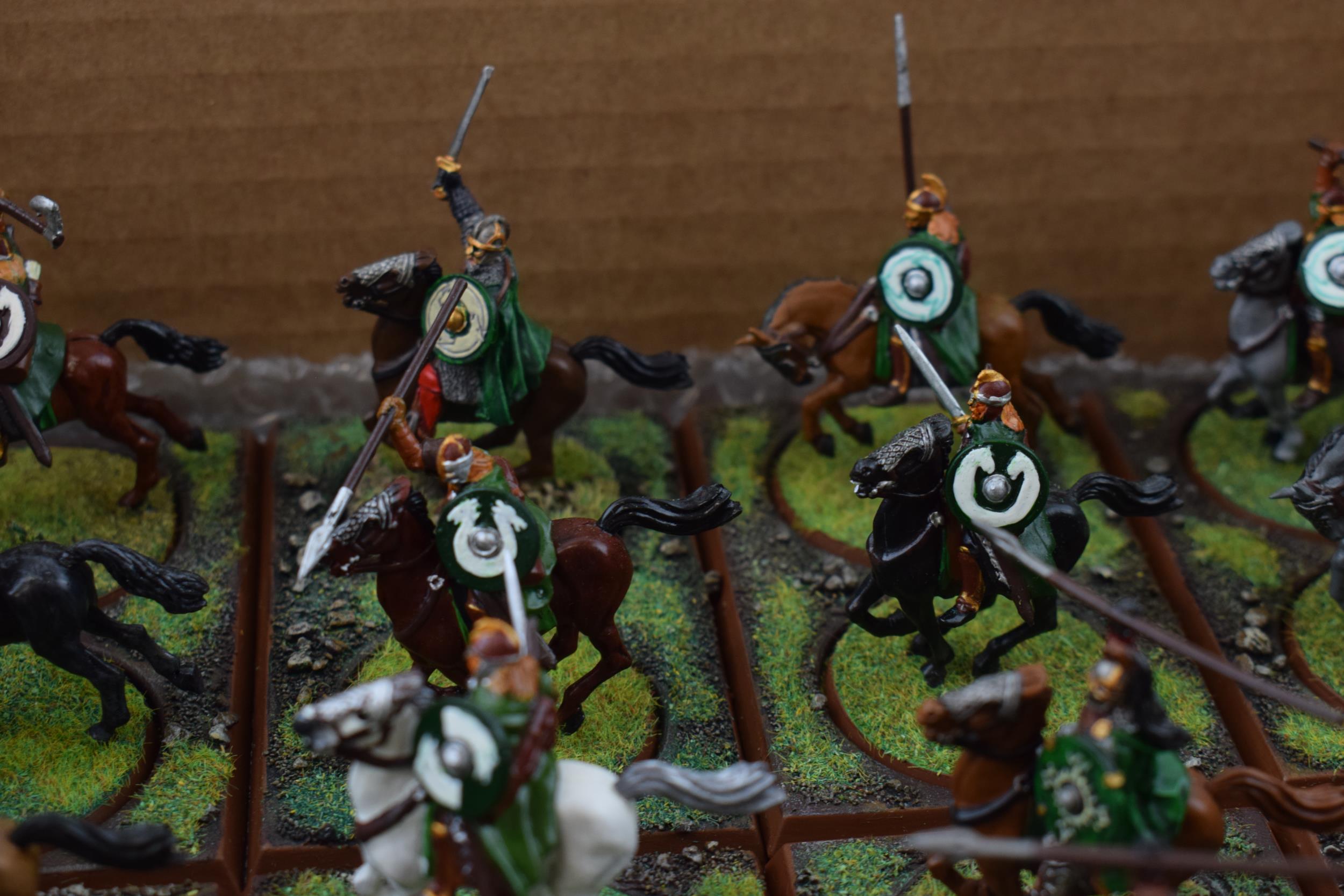 A collection of cast metal war-games and miniature figures by 'Games Workshop' from the 'Lord of The - Image 5 of 9
