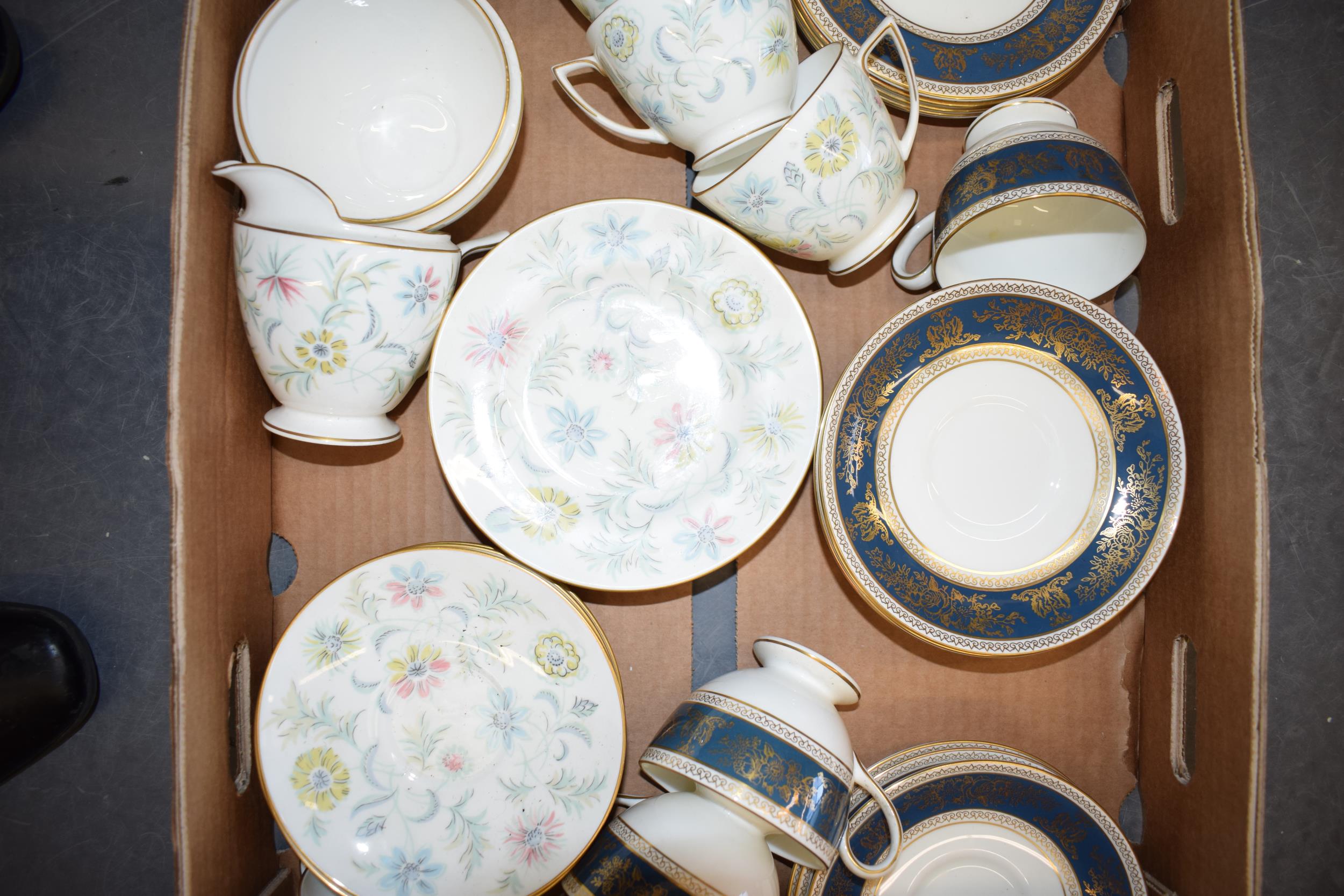 Part tea services to include Wedgwood Columbia and Minton Vanessa (Qty). Condition generally good - Bild 3 aus 4