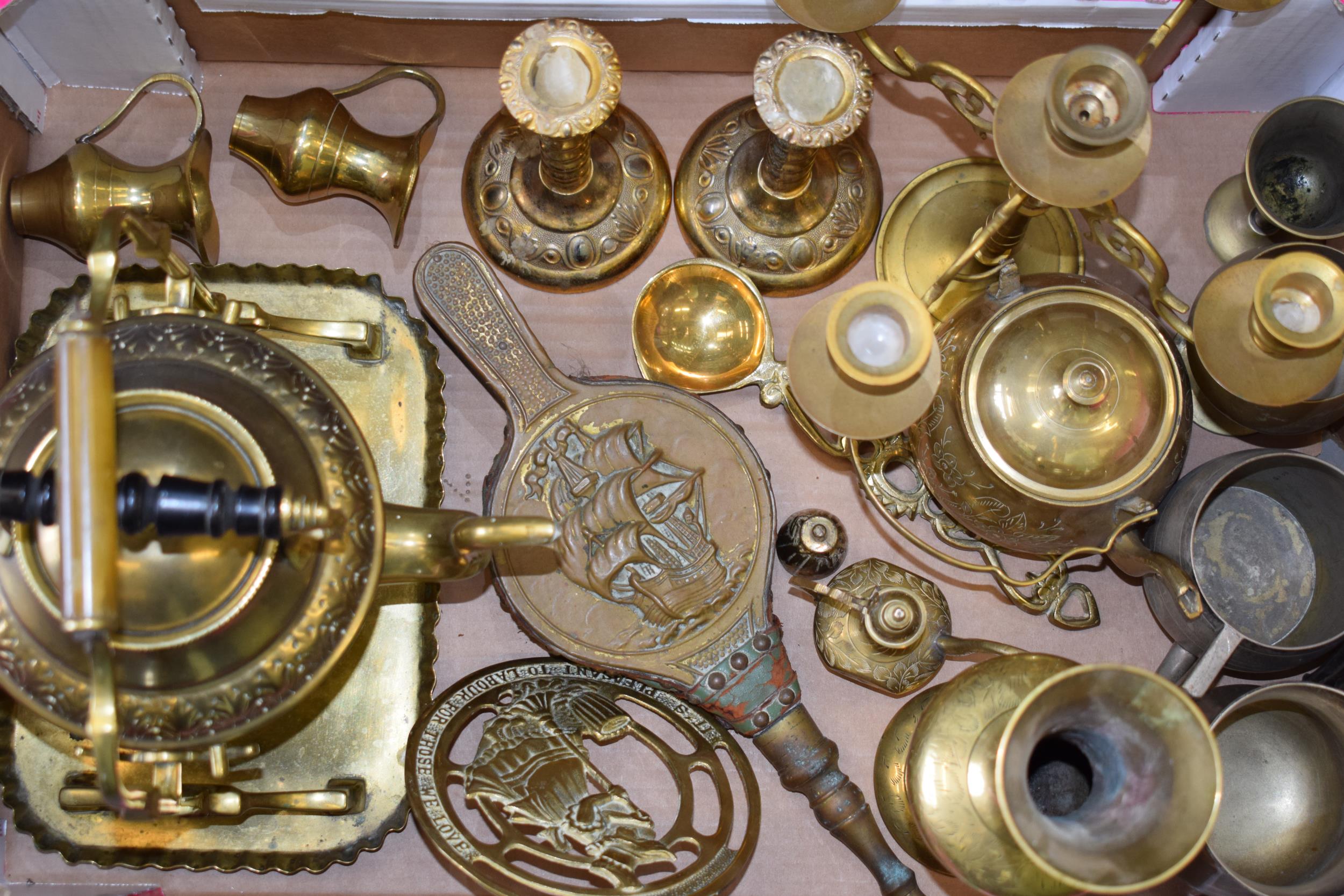 Metalware to include a brass spirit kettle, candlesticks, a candelabra and others (Qty).