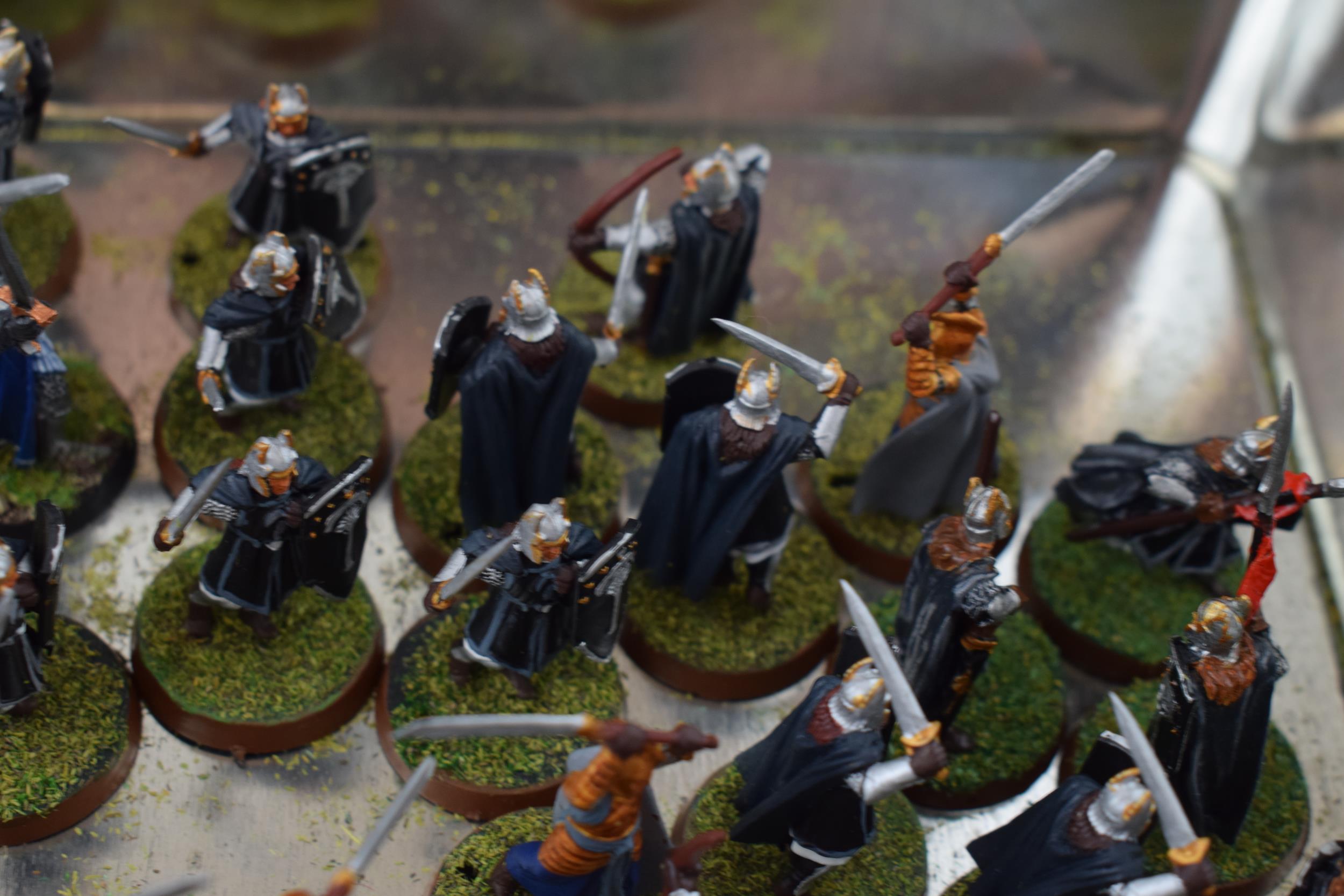 A collection of cast metal war-games and miniature figures by 'Games Workshop' from the 'Lord of The - Image 7 of 10