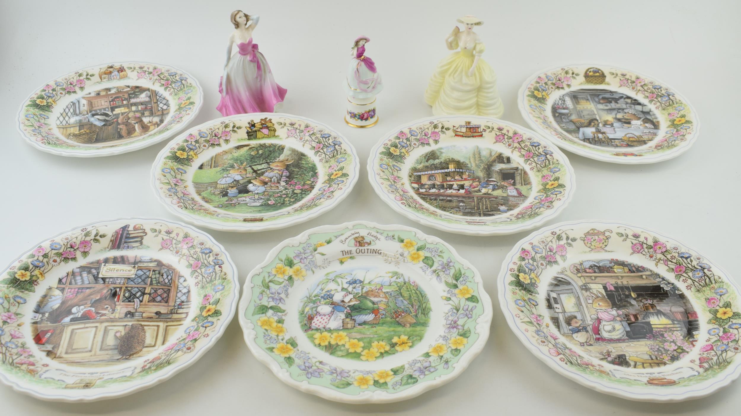 Pottery to include Royal Doulton Brambly Hedge plate 'The Outing', 6 Wedgwood Foxwood Tales plates