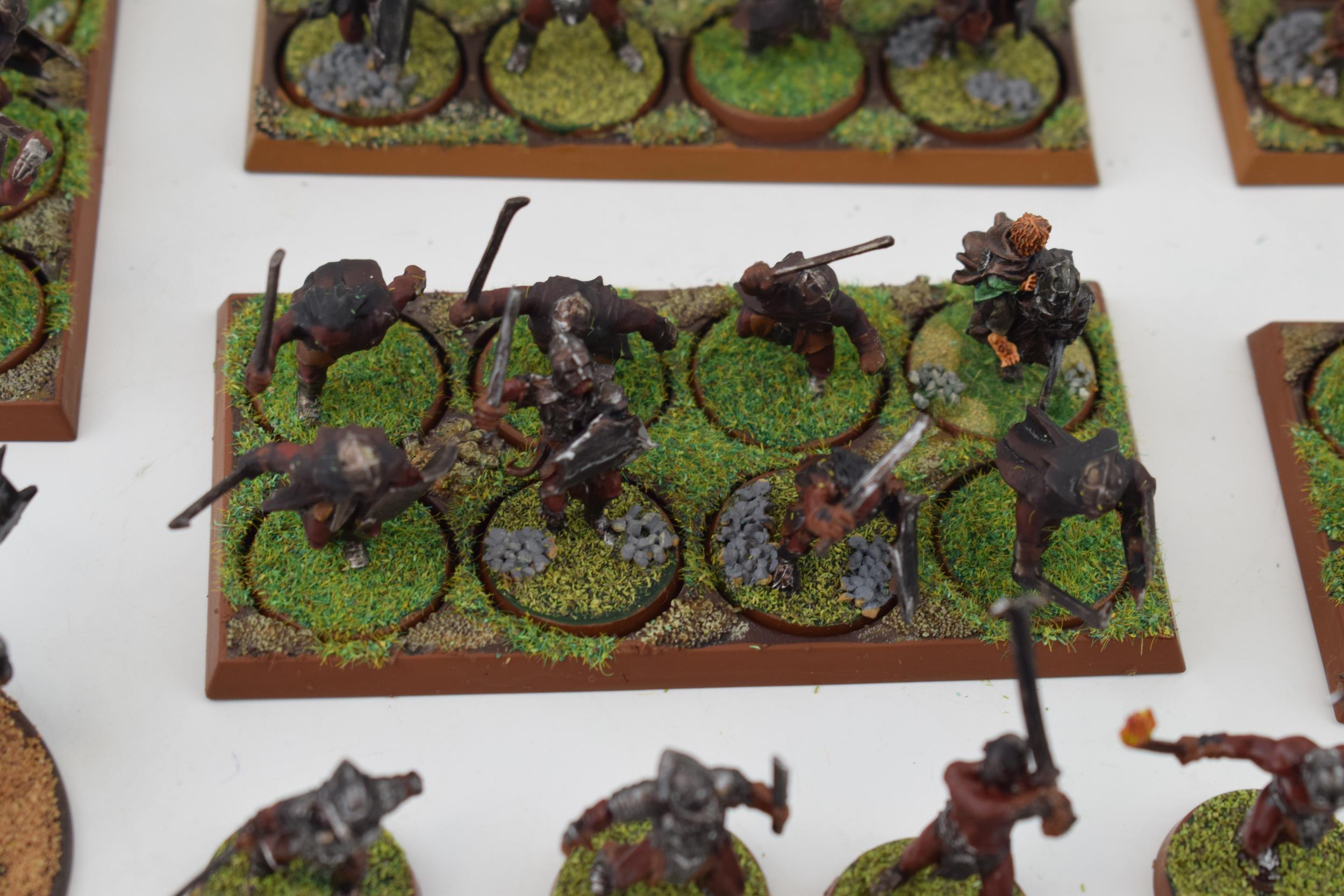 A collection of cast metal and plastic war-games and miniature figures by 'Games Workshop' from - Image 7 of 11