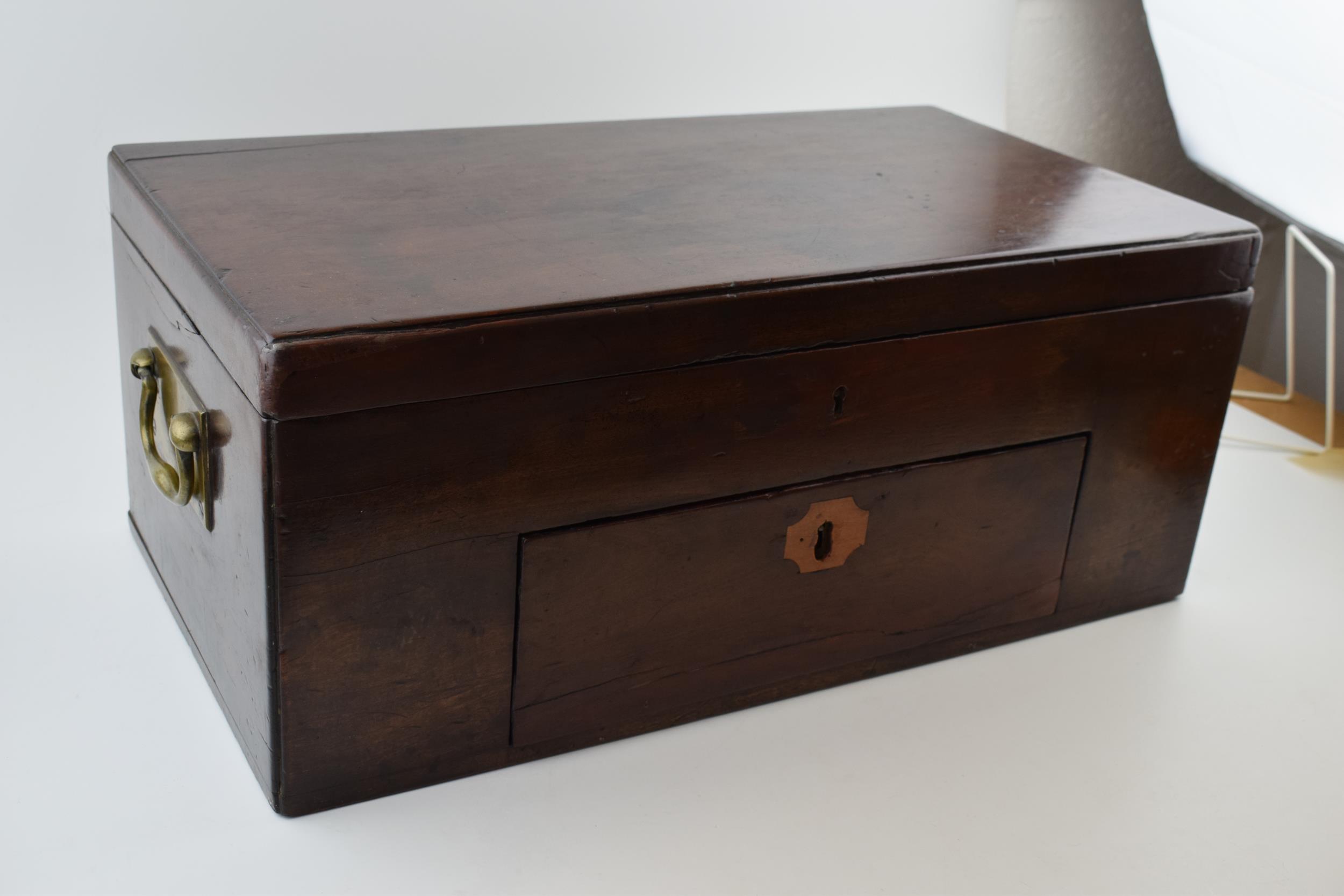 19th century mahogany apothecary box with fitted interior with space for 6 bottles, with brass - Image 2 of 5