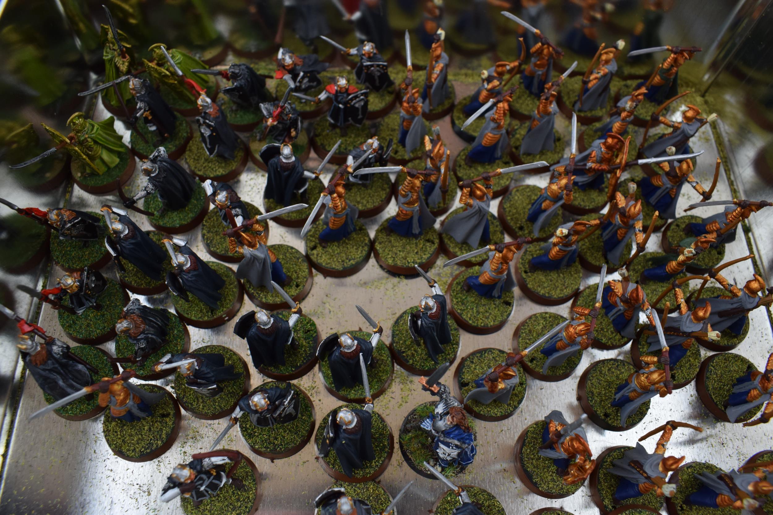 A collection of cast metal war-games and miniature figures by 'Games Workshop' from the 'Lord of The - Image 3 of 10