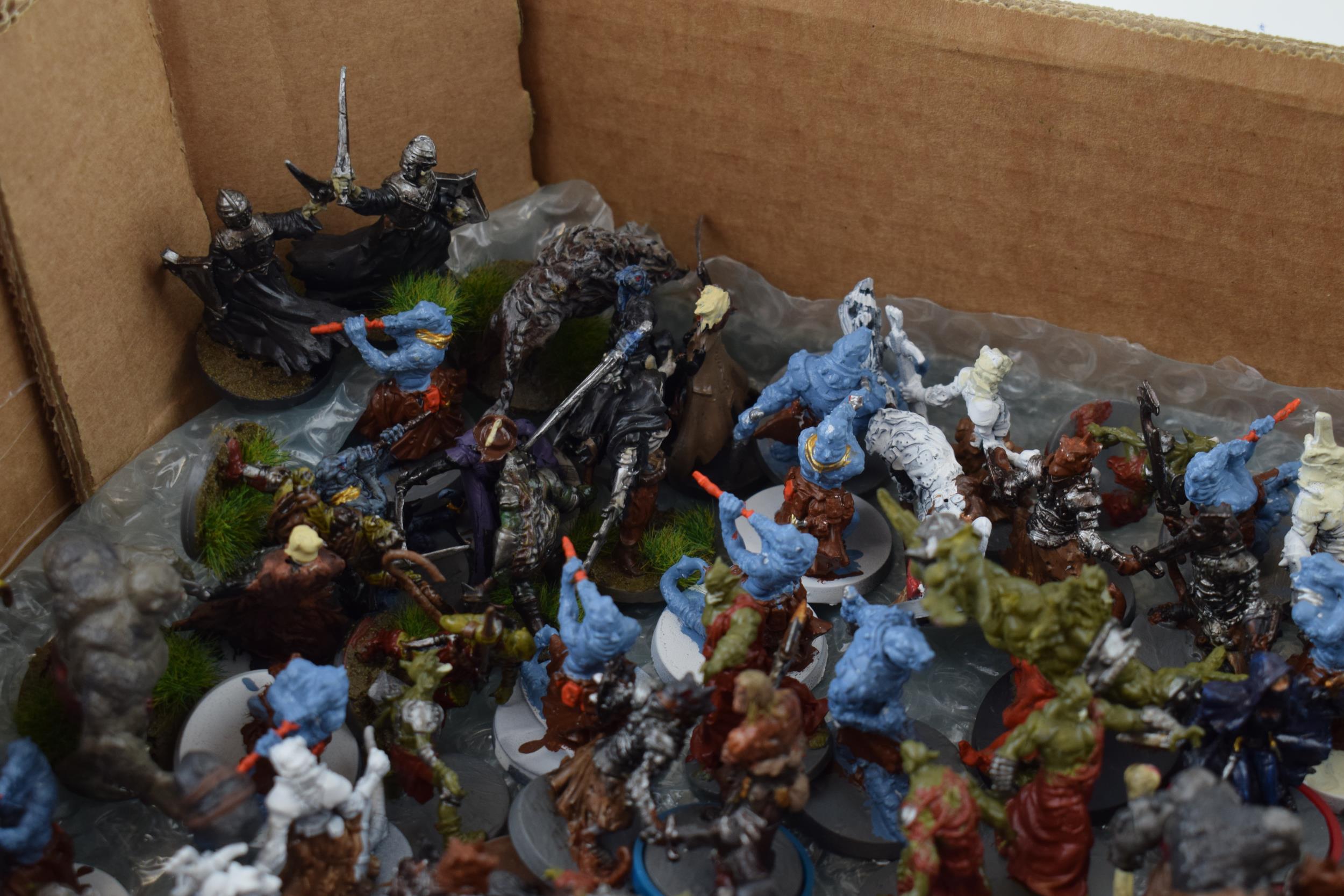 A collection of cast metal war-games and miniature figures by 'Fantasy Flight Games' from the ' - Bild 9 aus 11