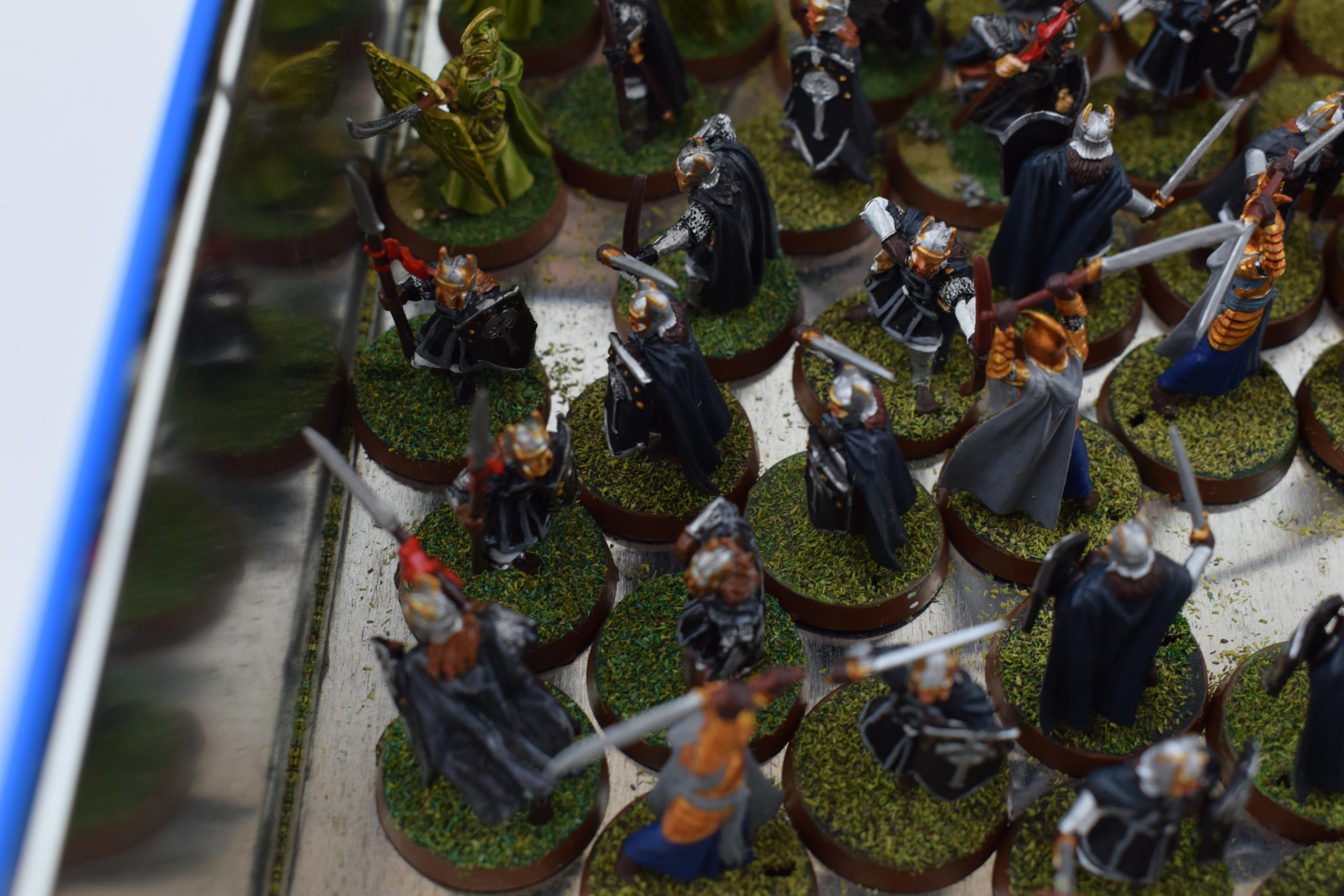 A collection of cast metal war-games and miniature figures by 'Games Workshop' from the 'Lord of The - Image 6 of 10