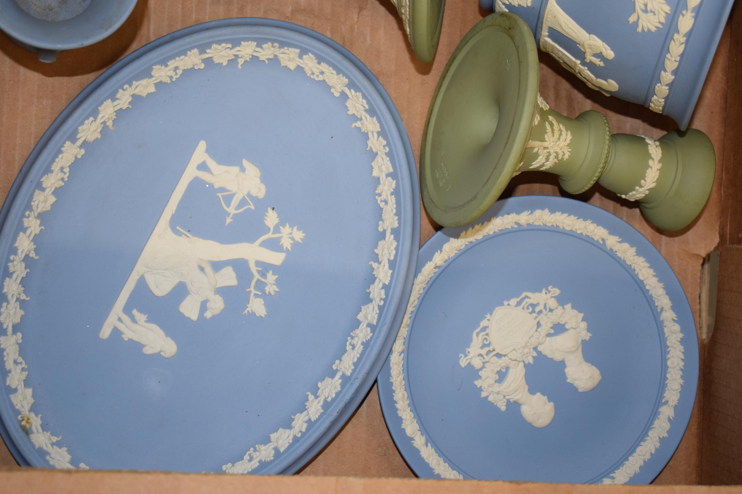 Wedgwood Jasperware in green and blue to include a pair of candlesticks, tazzas, vases, an oval - Image 4 of 4