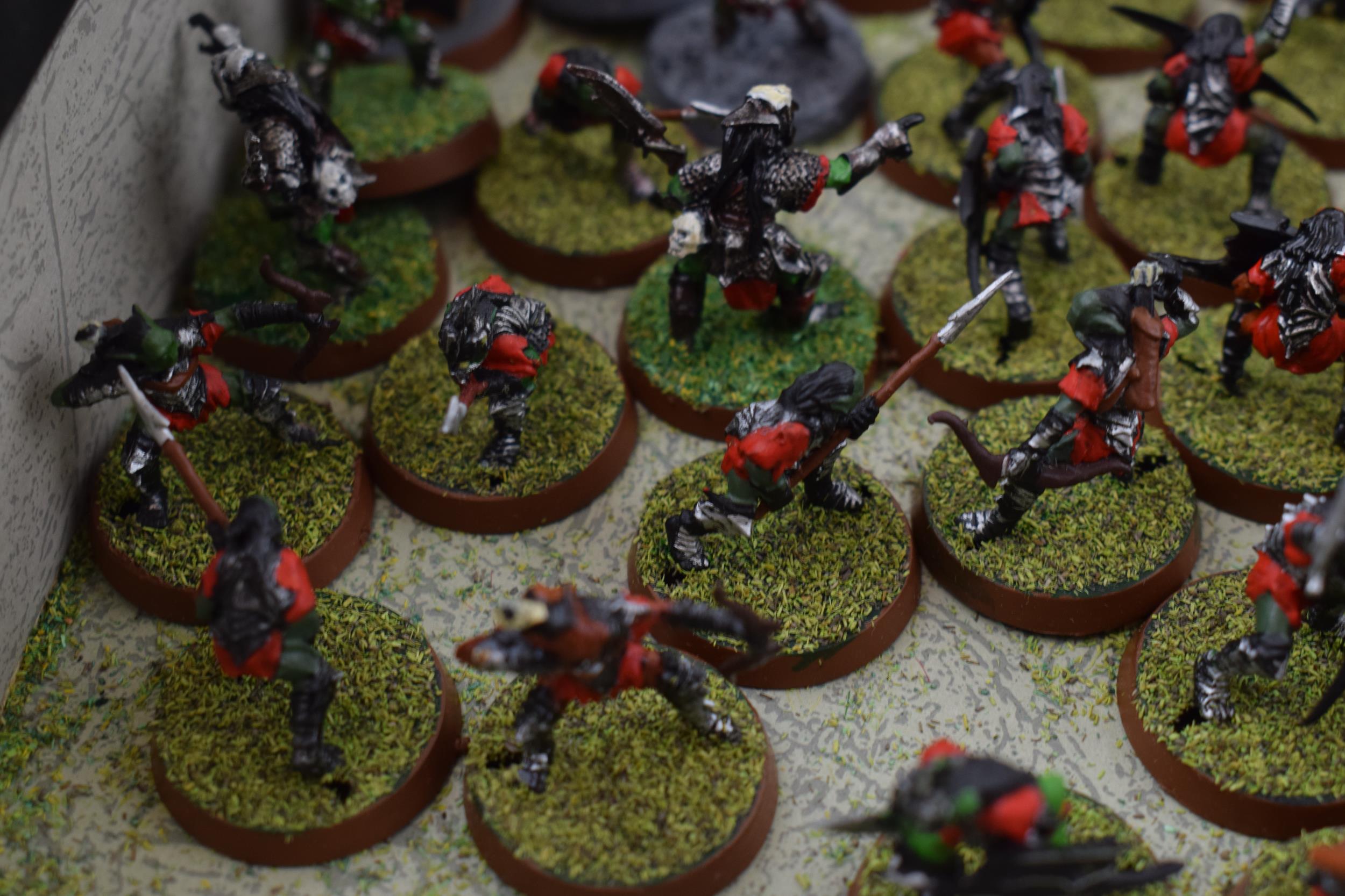 A collection of cast metal and plastic war-games and miniature figures by 'Games Workshop' from - Image 8 of 12