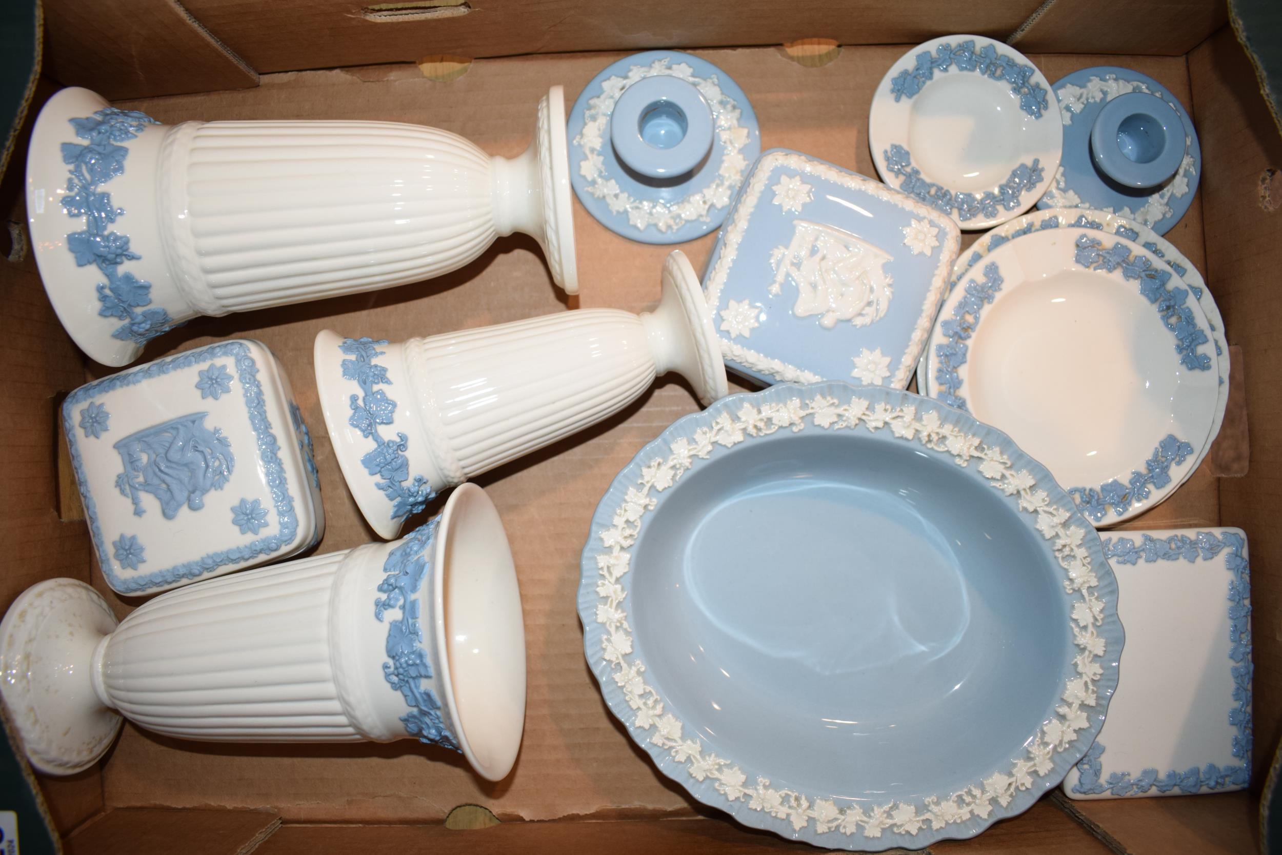 A collection of Wedgwood Queensware to include a veg bowl, trumpet vases, trinkets, a candlestick