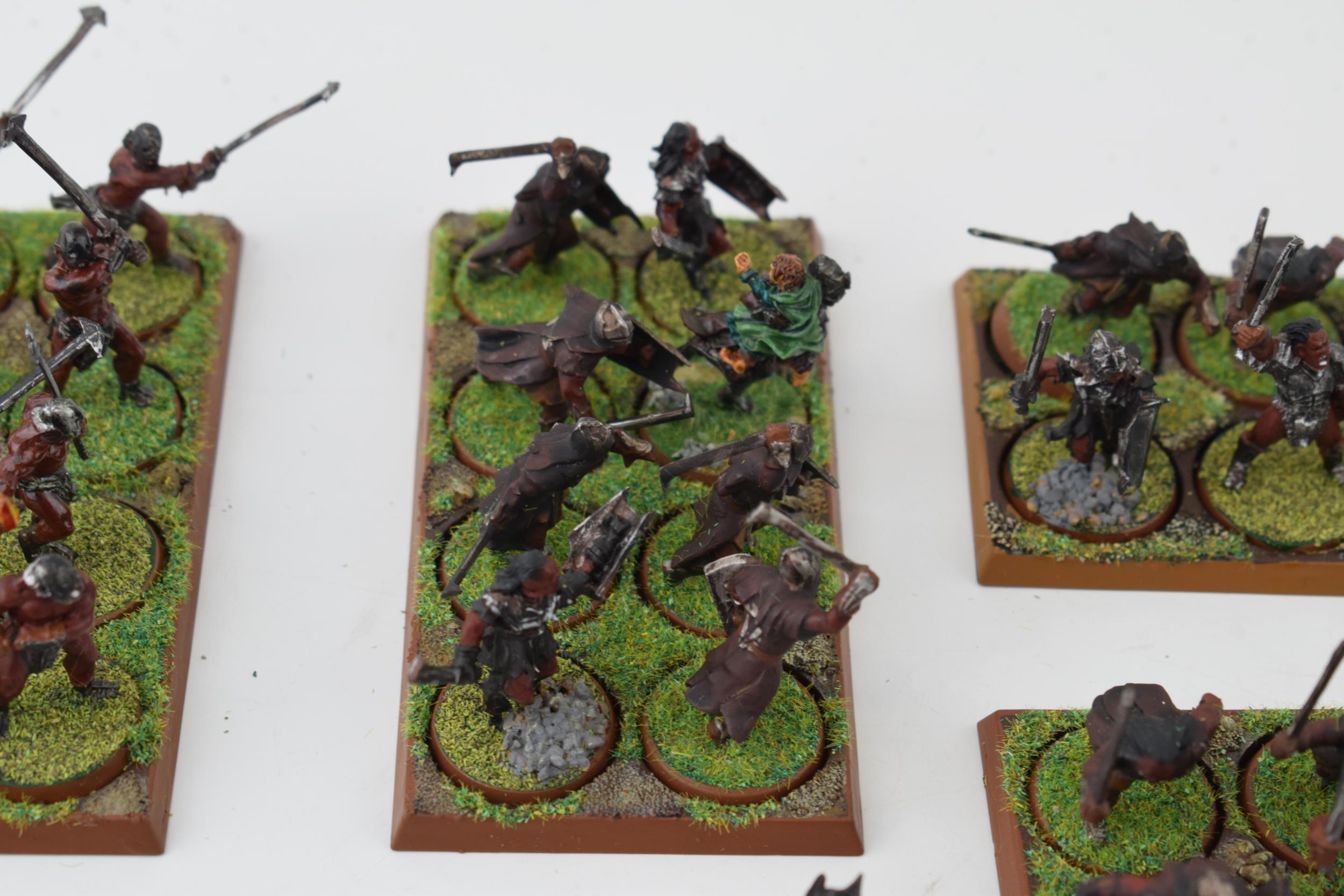 A collection of cast metal and plastic war-games and miniature figures by 'Games Workshop' from - Image 6 of 11