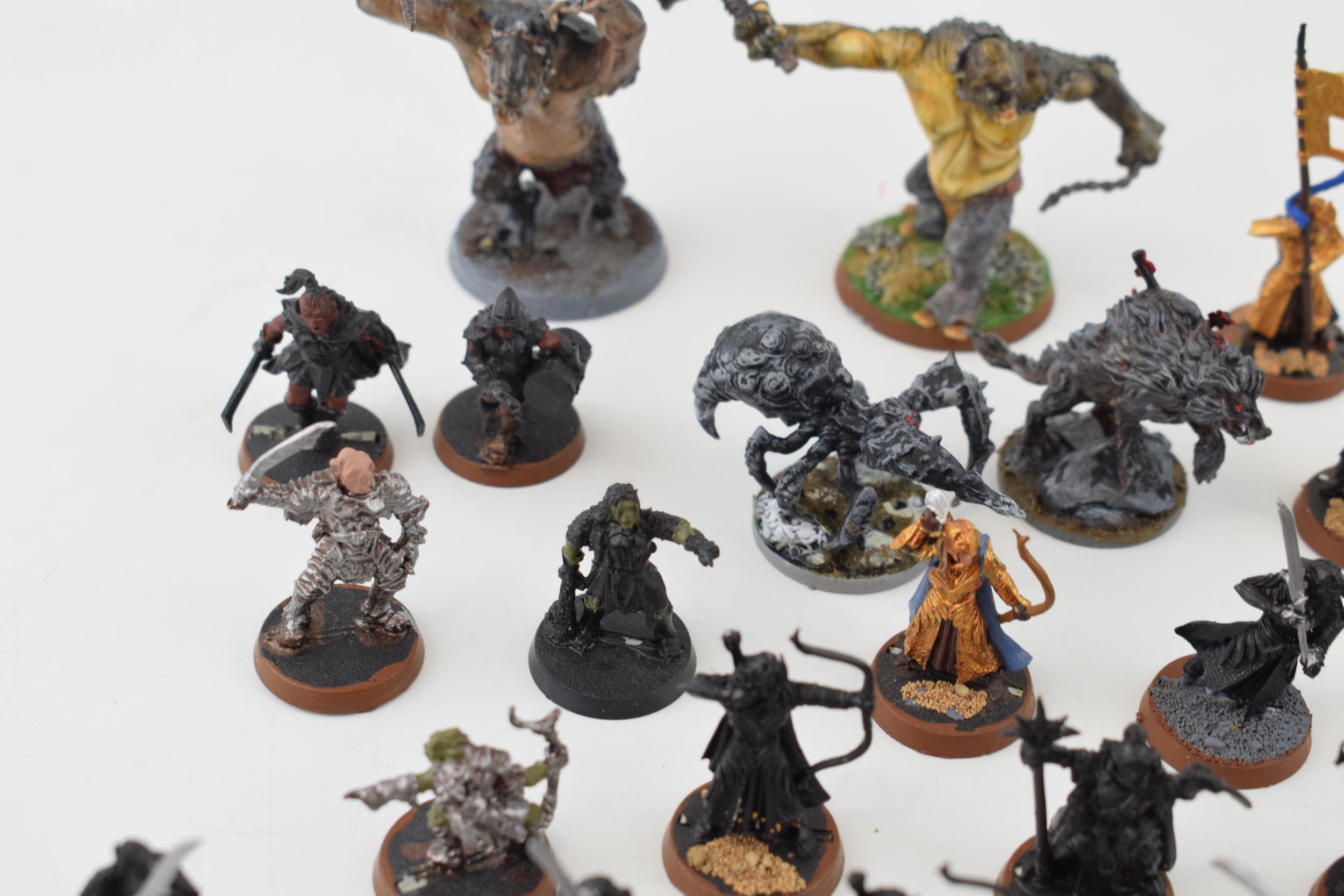 A collection of cast metal war-games and miniature figures by 'Games Workshop' from the 'Lord of The - Image 6 of 7
