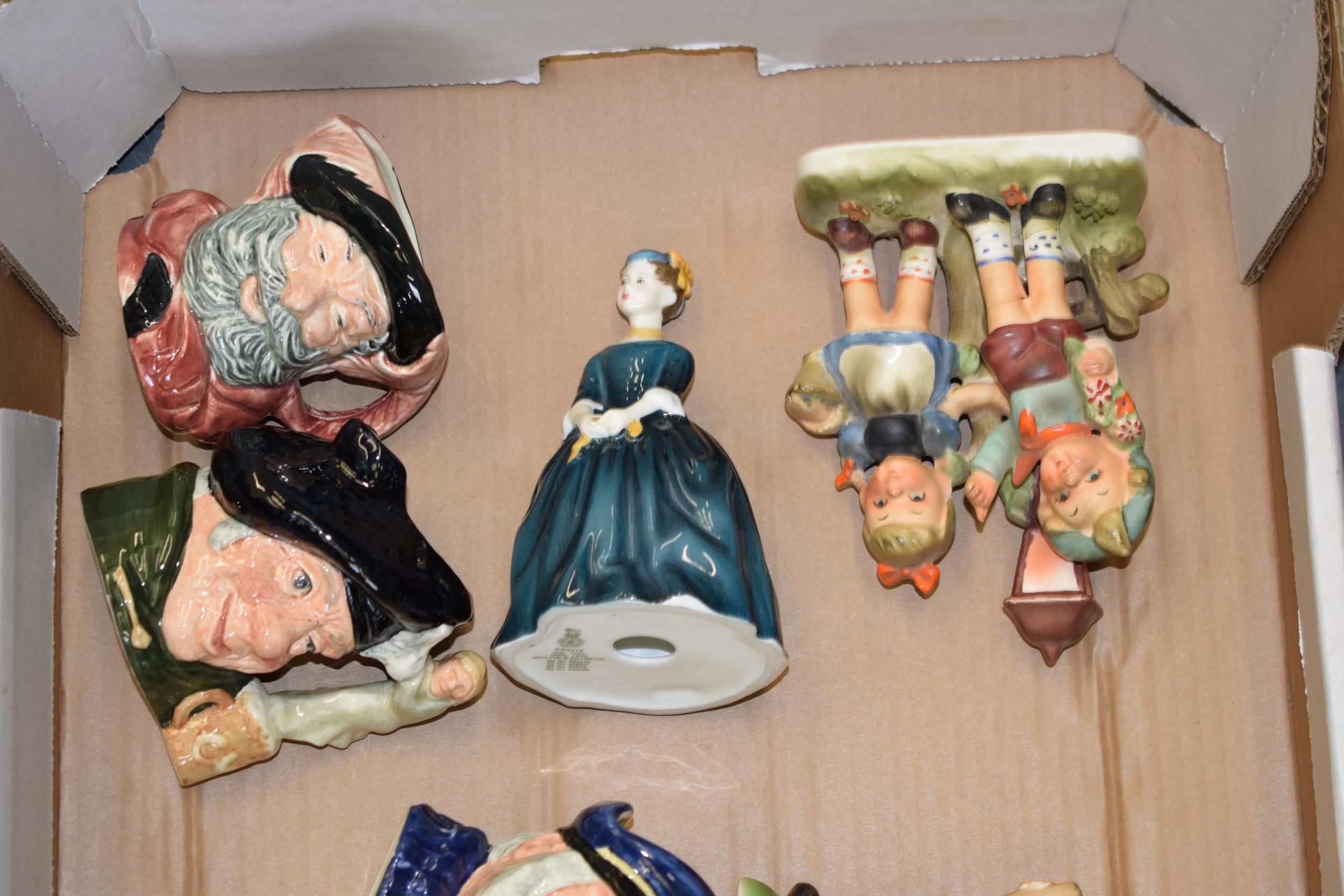 A collection of damaged pottery to include Royal Doulton figures, Wade, and others (Qty). In good - Image 2 of 3
