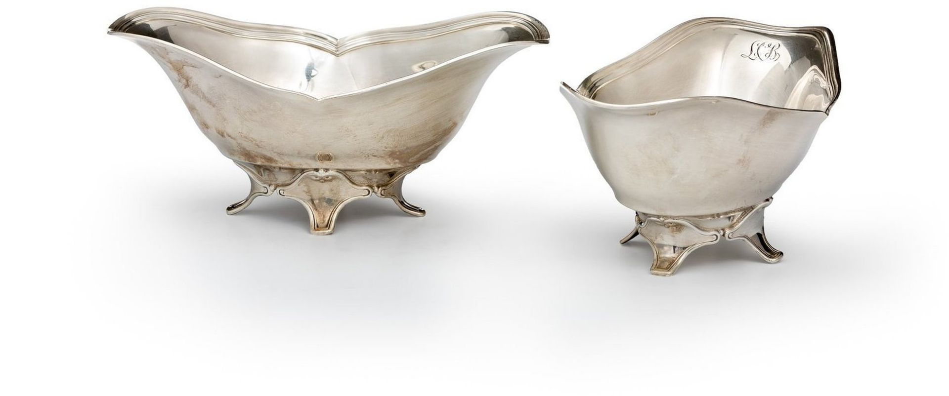 Ein Paar schiffchenförmige Schalen auf vier Pfostenfüßen John Moore II, Tiffany & Co., New York, um