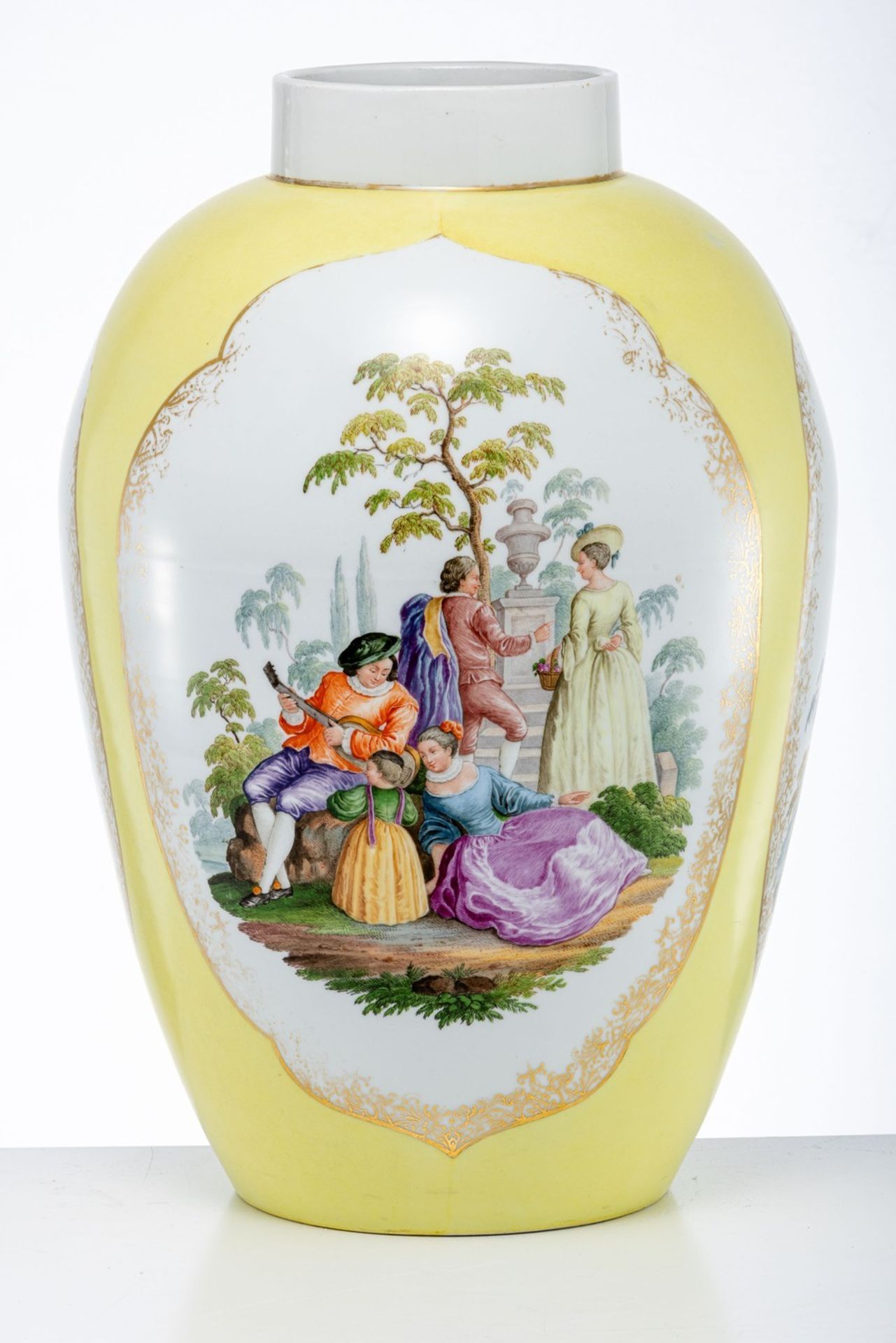 Große Vase mit Watteauszenen Helena Wolfsohn, Dresden, um 1900 - Image 3 of 4