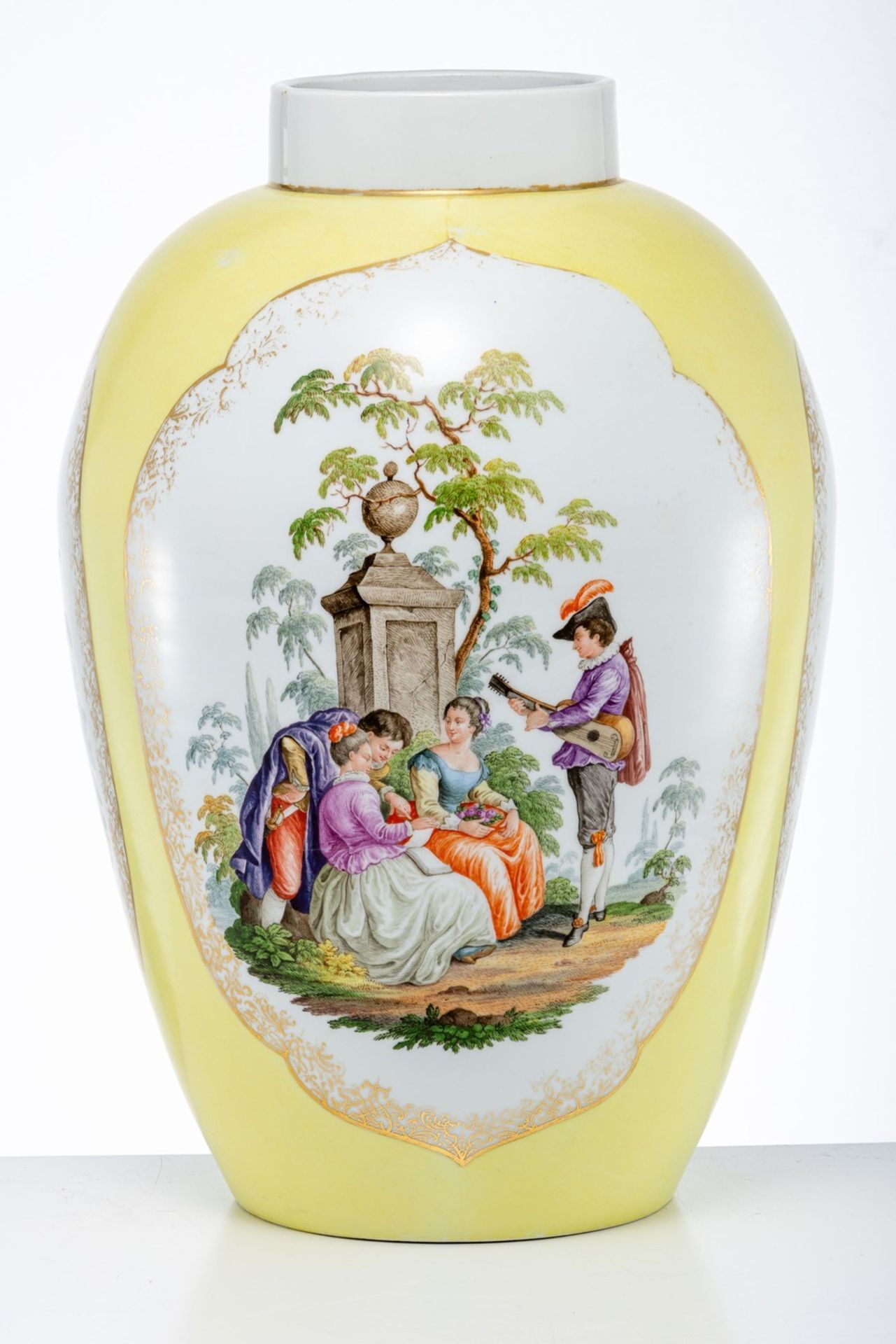 Große Vase mit Watteauszenen Helena Wolfsohn, Dresden, um 1900 - Image 2 of 4