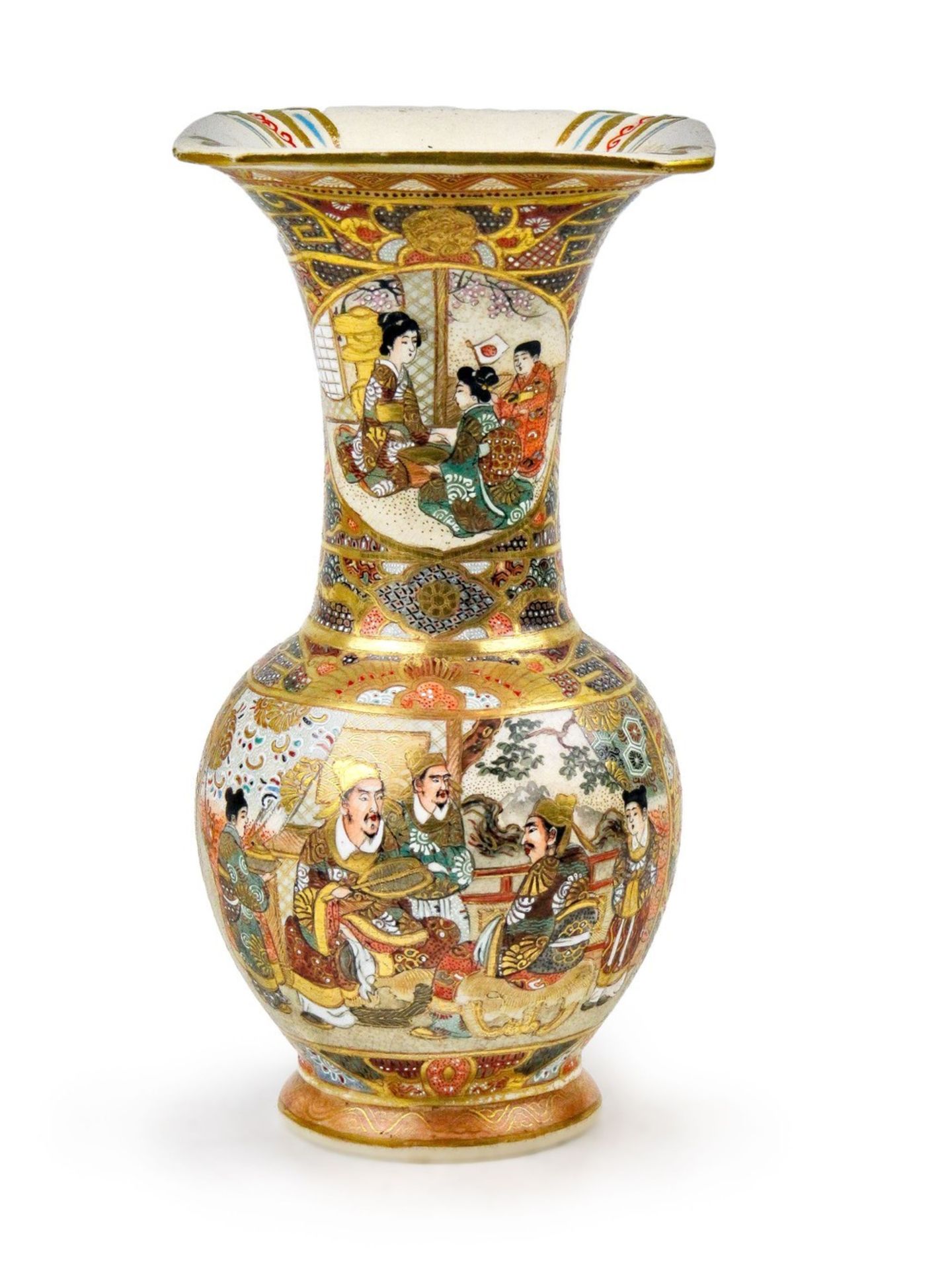 Bauchige Vase mit viereckiger Mündung Japan, Satsuma