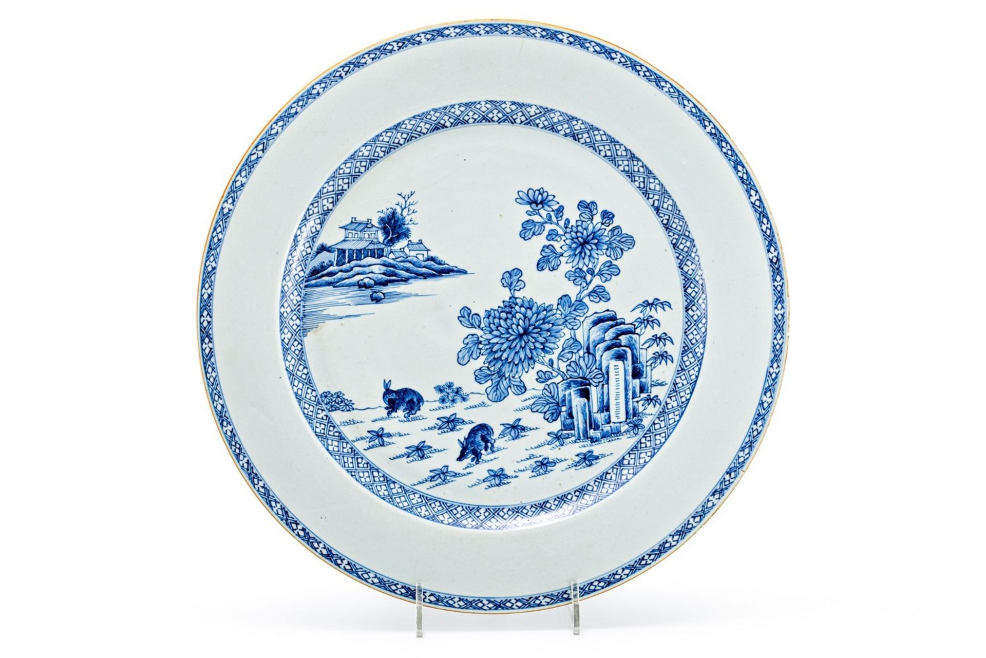 Große Platte mit Blaumalerei unter Glasur China, E. 18. Jh.