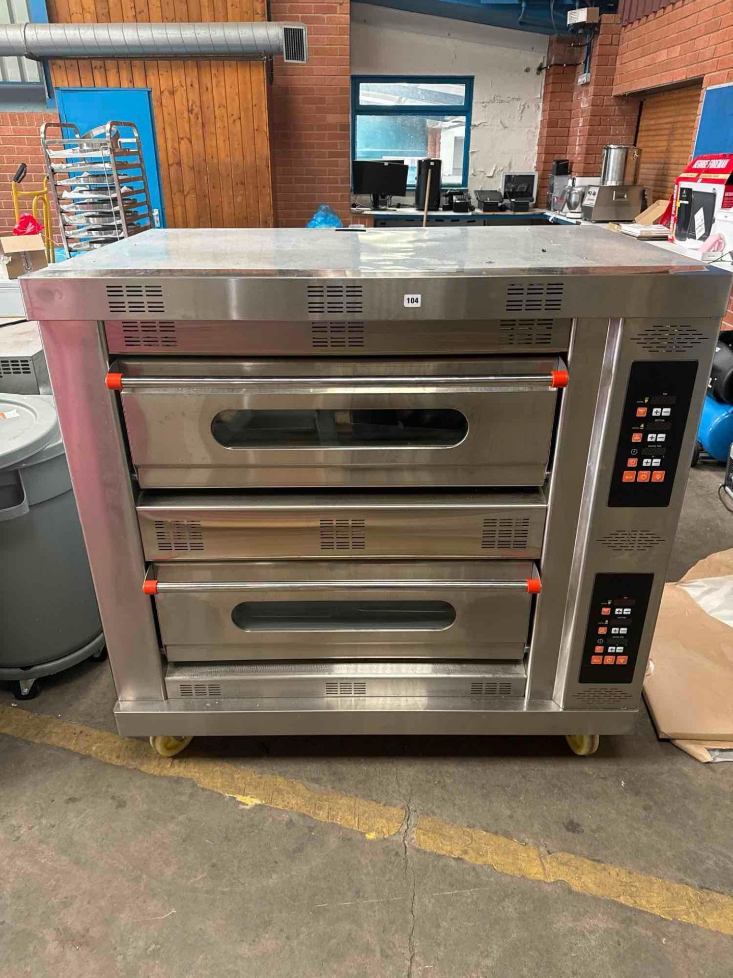 ELECTRIC FOOD OVEN, MODEL HE0-2413