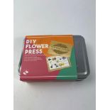 RRP £13 - DIY FLOWER PRESS KIT - DAMAGED TIN