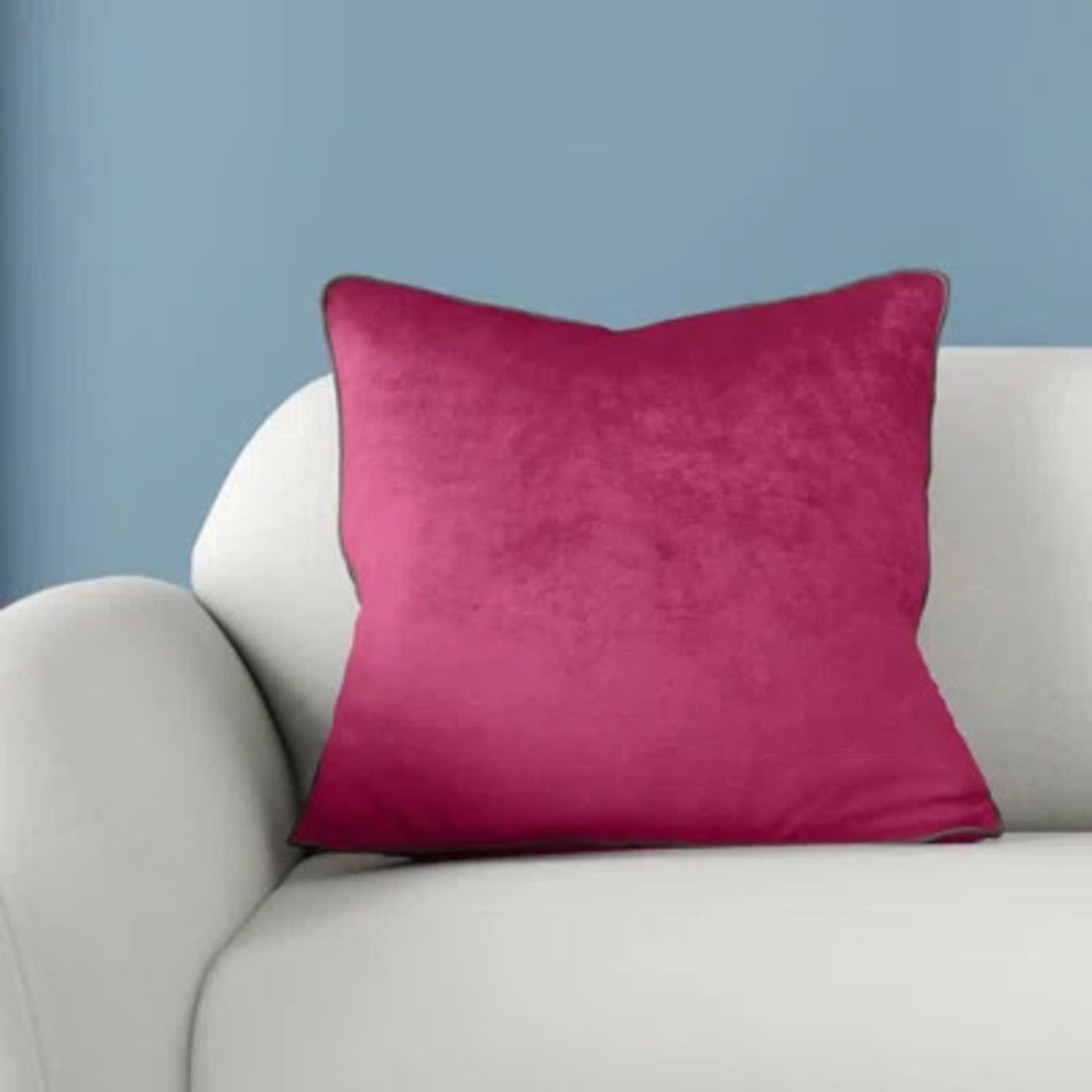 RRP £14.99 - Chadwick Scatter Cushion with filling Colour: Cranberry/Mocha