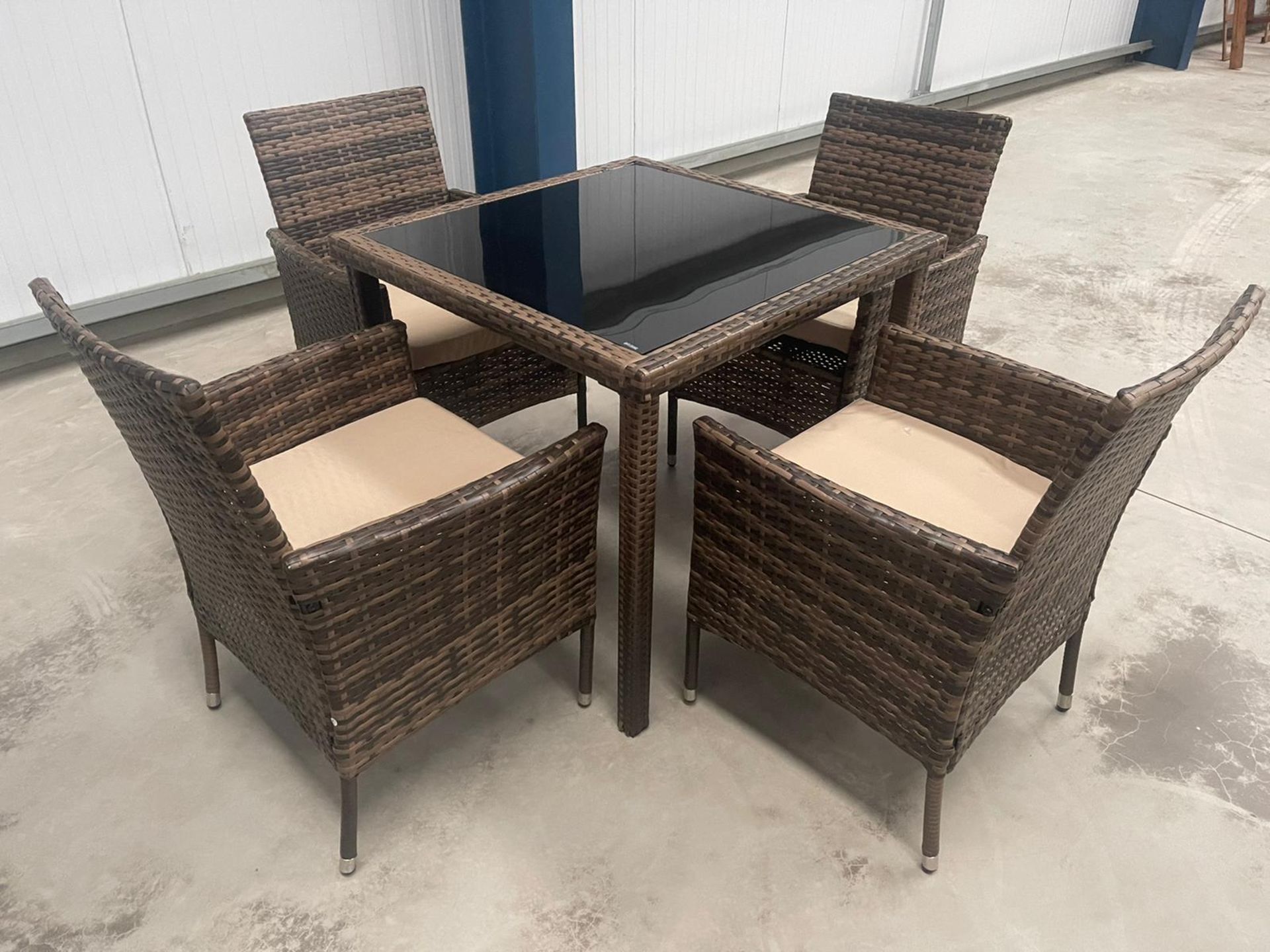 RRP £749 - NEW BROWN DINING SET WITH FOUR CHAIRS - LUXURY BLACK GLASS TOPPED DINING TABLE AND METAL