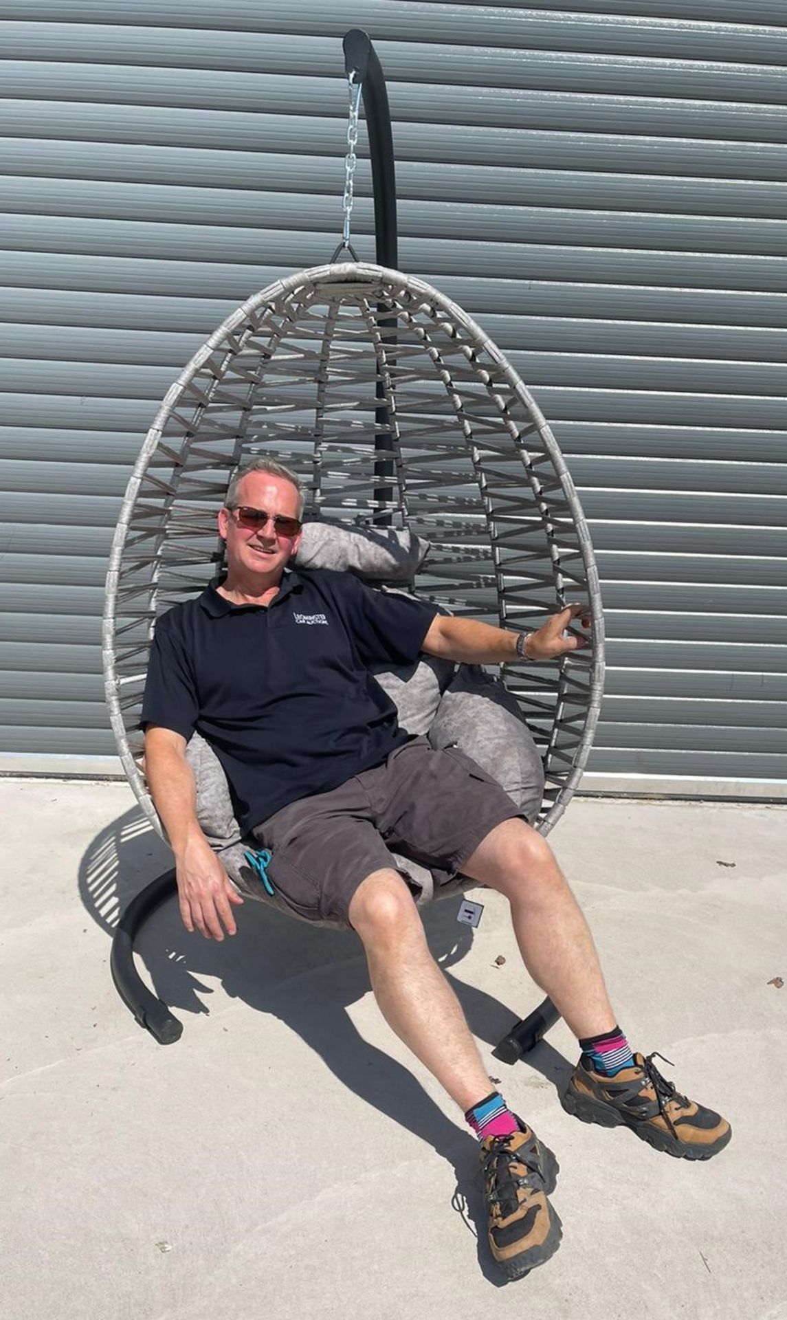 RRP £399 - Large Grey Woven Indoor/Outdoor Swinging Egg Chair - Our egg chair provides portable and - Image 3 of 3