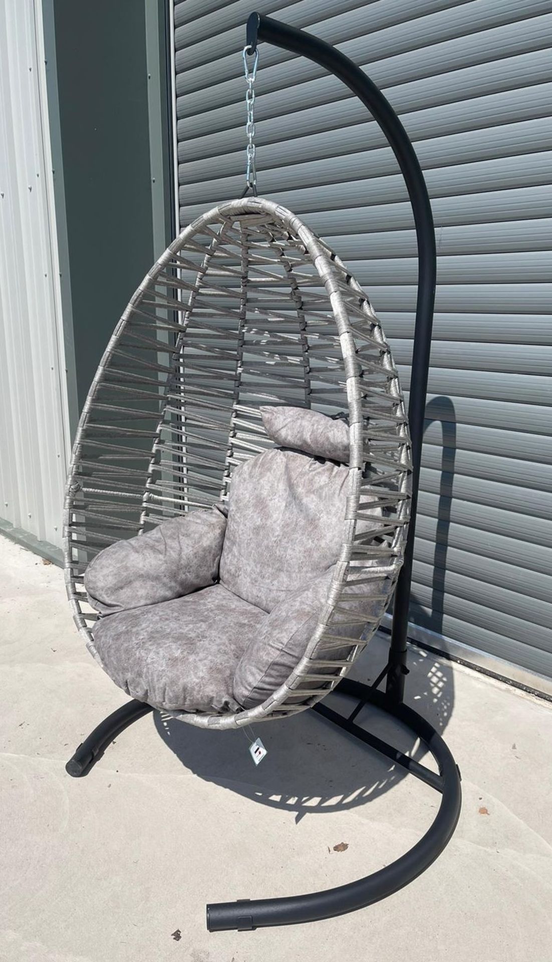 RRP Â£399 - Large Grey Woven Indoor/Outdoor Swinging Egg Chair - Our egg chair provides portable and