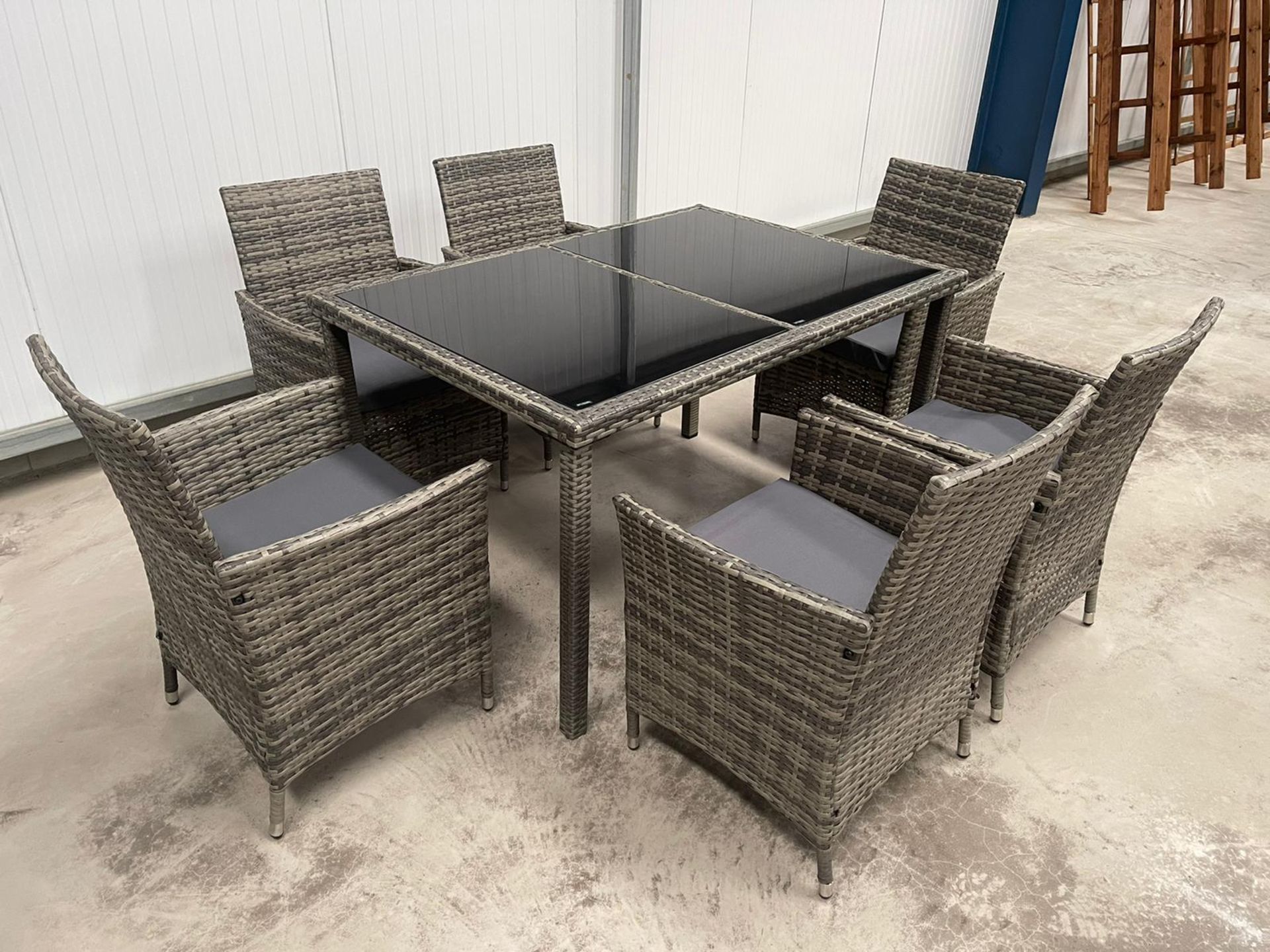 RRP £999 - NEW GREY SIX SEAT DINING SET WITH SIX CHAIRS - LUXURY BLACK GLASS TOPPED DINING TABLE AND